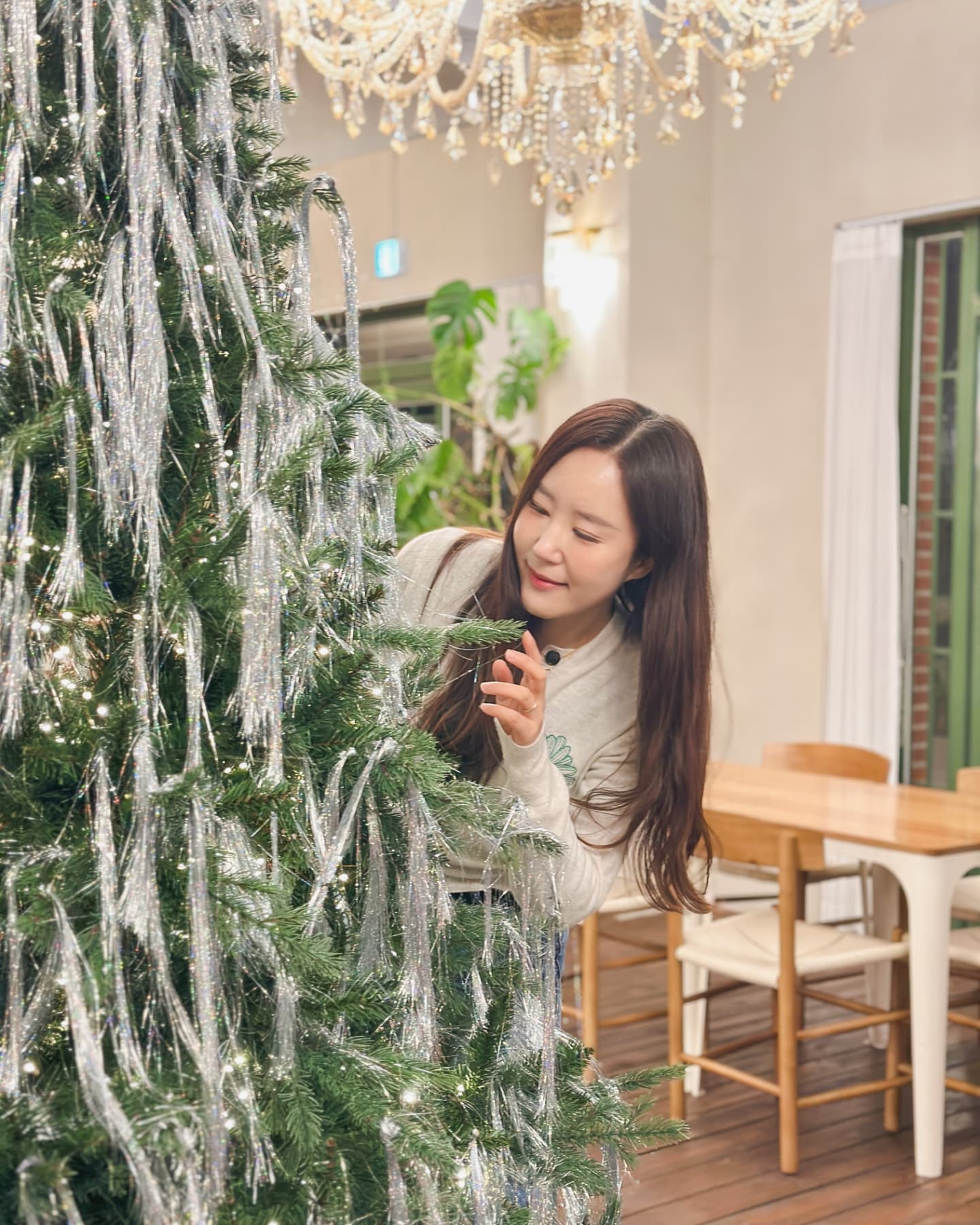 .
뒤늦게 올리는 클스마스 이브 인증샷 🎄

2년만에 아프지 않은 채 
클스마스 제대로 보내기 성공!!✌️
#클스마스 #크리스마스 #멜크
.
.
#밍밍 #밍스데이