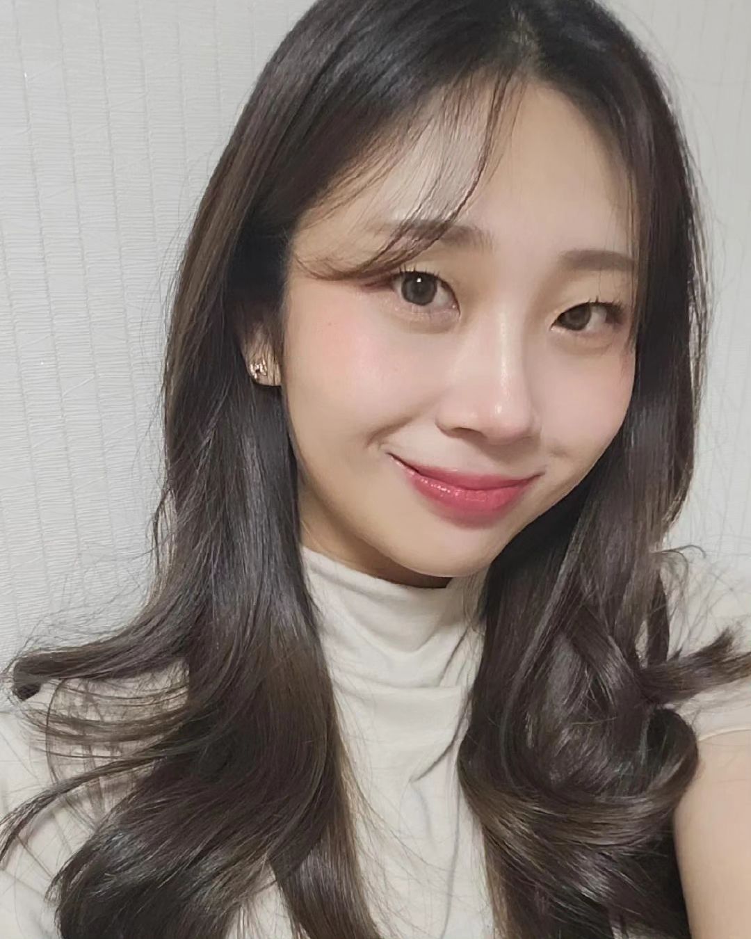 인스타 필터..⚘️
.
.
.
.
.
#selfie #selca #ootd #motd #instafilter