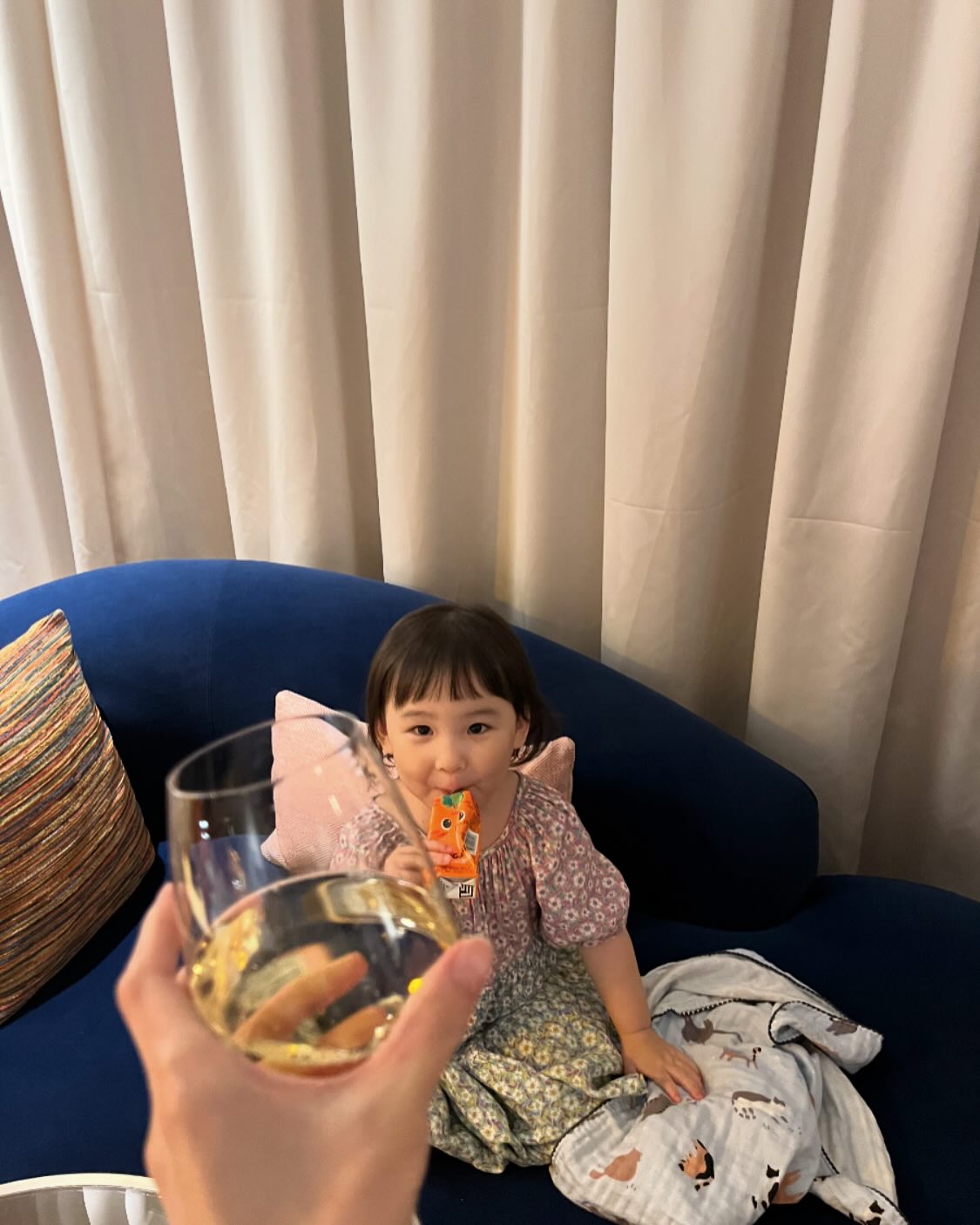 방학 둘째날

물놀이&호캉스

내가 좋아하는 너랑와인🍷
너가 좋아하는 담요와주스🧃

#방학둘째날#호캉스#물놀이#딸랑구#딸바보#해피일상
#우리가족