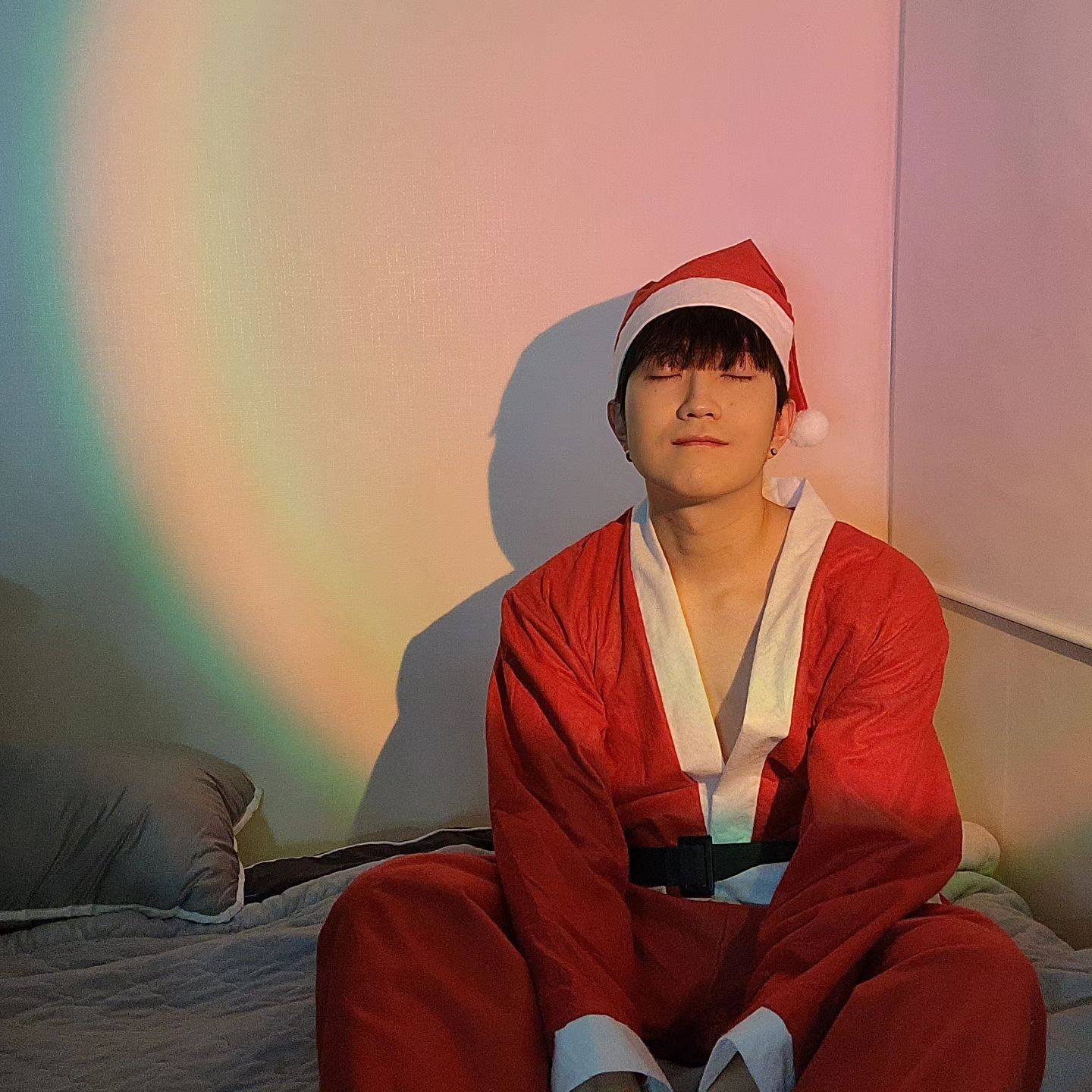 메리 크리스마스~!🎅🎁
.
.
.
.
.
.
.
#크리스마스 #크리스마스이브 #산타 #크리스마스그램 #MerryChristmas#맞팔선팔환영 #dailylook #ootd #오오티디 #데일리룩 #daily #97년생
 #좋아요 #좋반 #like #likeforlikes #likeforfollow #follow #f4follow #일상 #맞팔 #선팔 #소통  #댓글