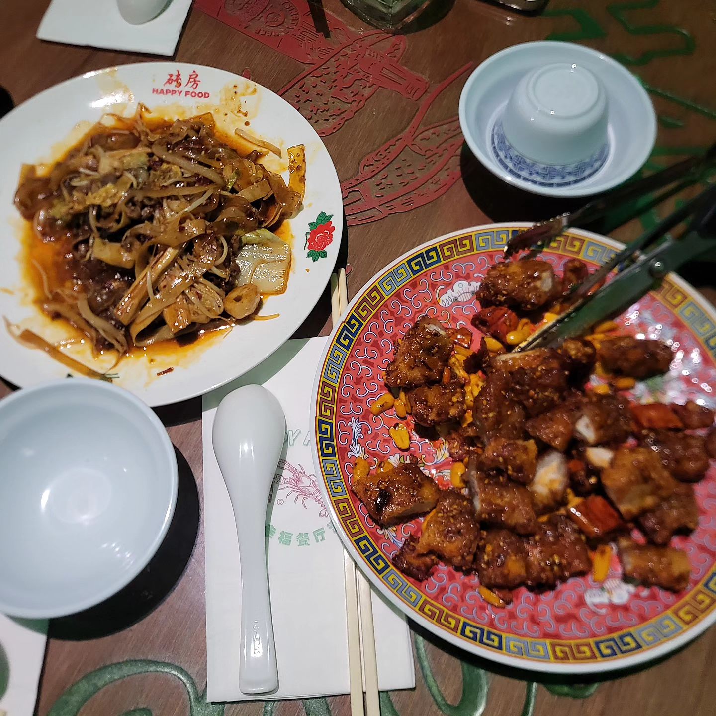 #미국식중국음식 
#해피푸드벽돌 #합정맛집 #마라탕 #고기튀김 #마라샹궈 #마라입문자용 #마라입문추천 #느끼한마라맛 #중국음식 #맥주 #다투모합정 #먹스타그램 #먹스타맞팔 #foodie #fff #f4f #hapjeong #malatang #pork #happyfood