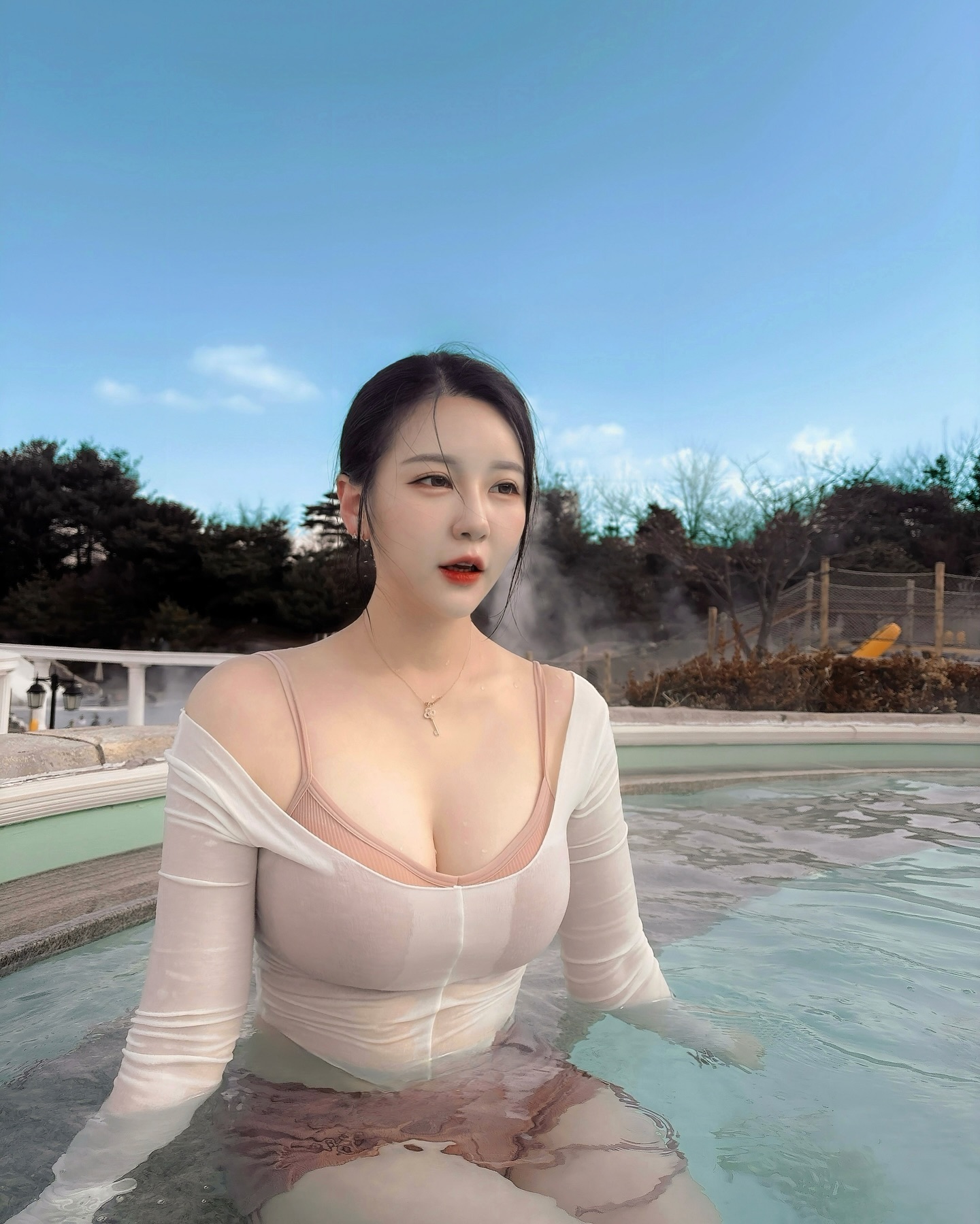 으늘 응흐 습드… 흐느드 은 츱드.. 🥶ㅎㅣ

사실 개추움 머리카락이랑 옷 다 얼음

#테르메덴
