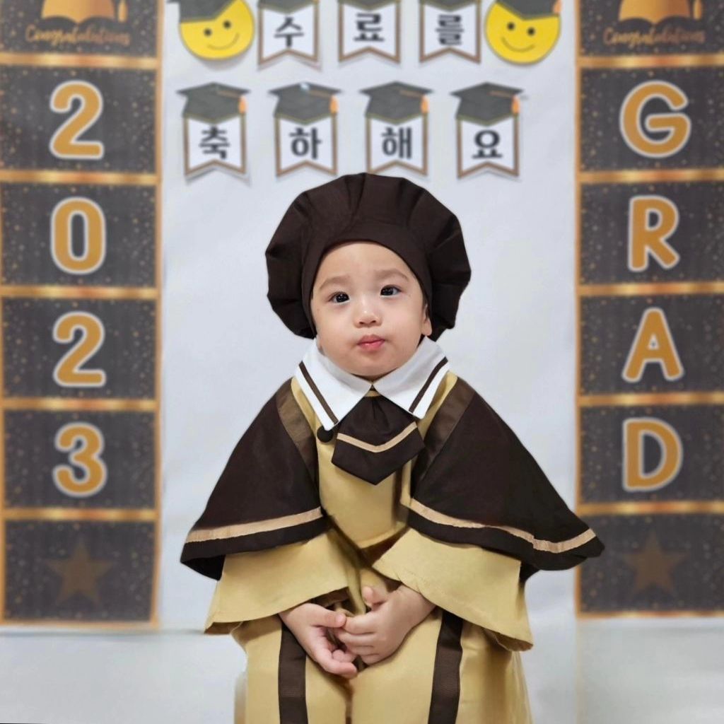 수료식 참석은 못했지만 수료 축하해 🎉 
24년 새로운 반에서 새로운 선생님들과 함께할 두찌
적응 잘 하고 항상 웃는 이찬결 건강해라! 밥 좀 잘먹구 😉

#어린이집수료식