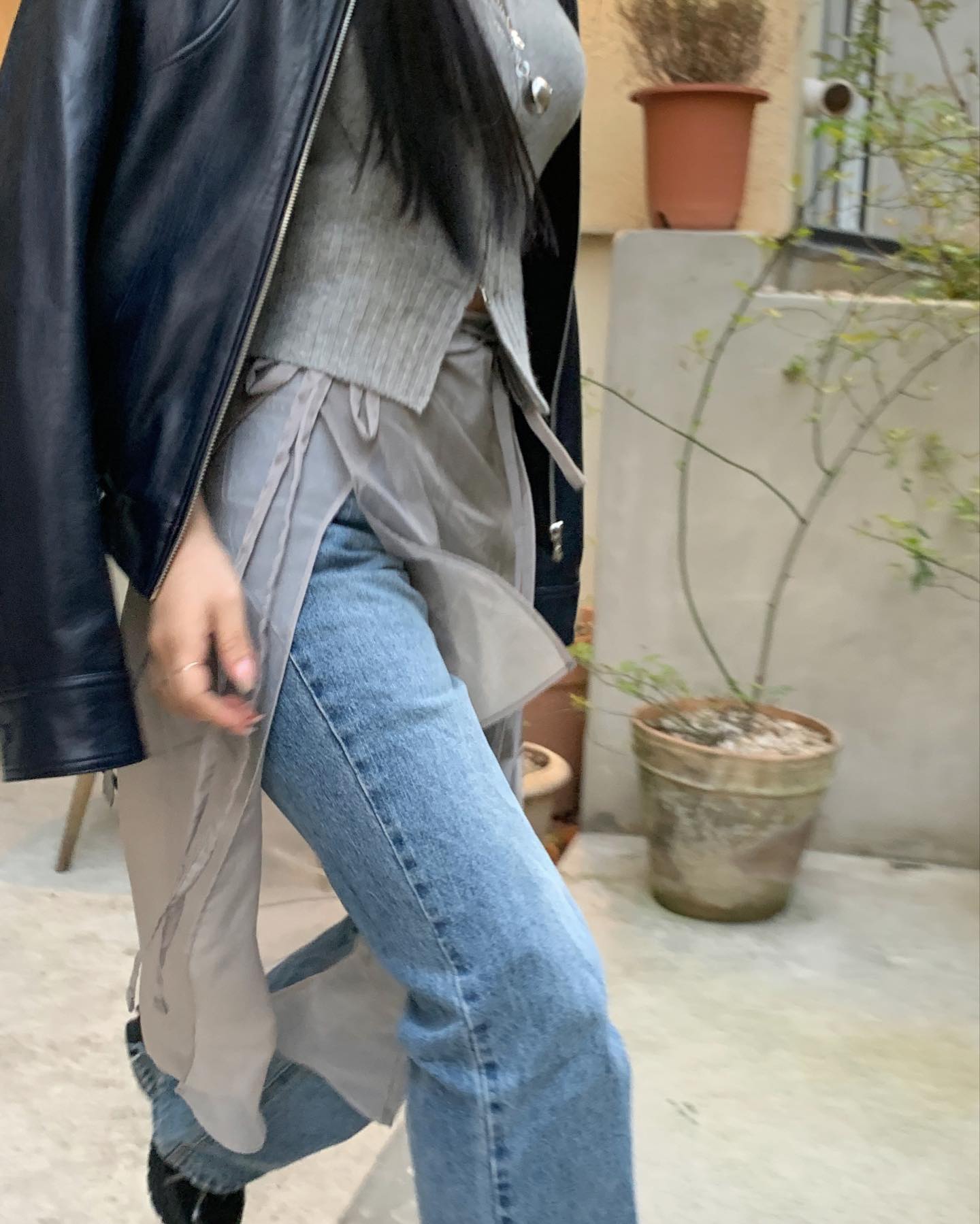 간절기 레이어드 룩😚
마음에 쏙 드는 상의와 레이어드 스커트💕💕