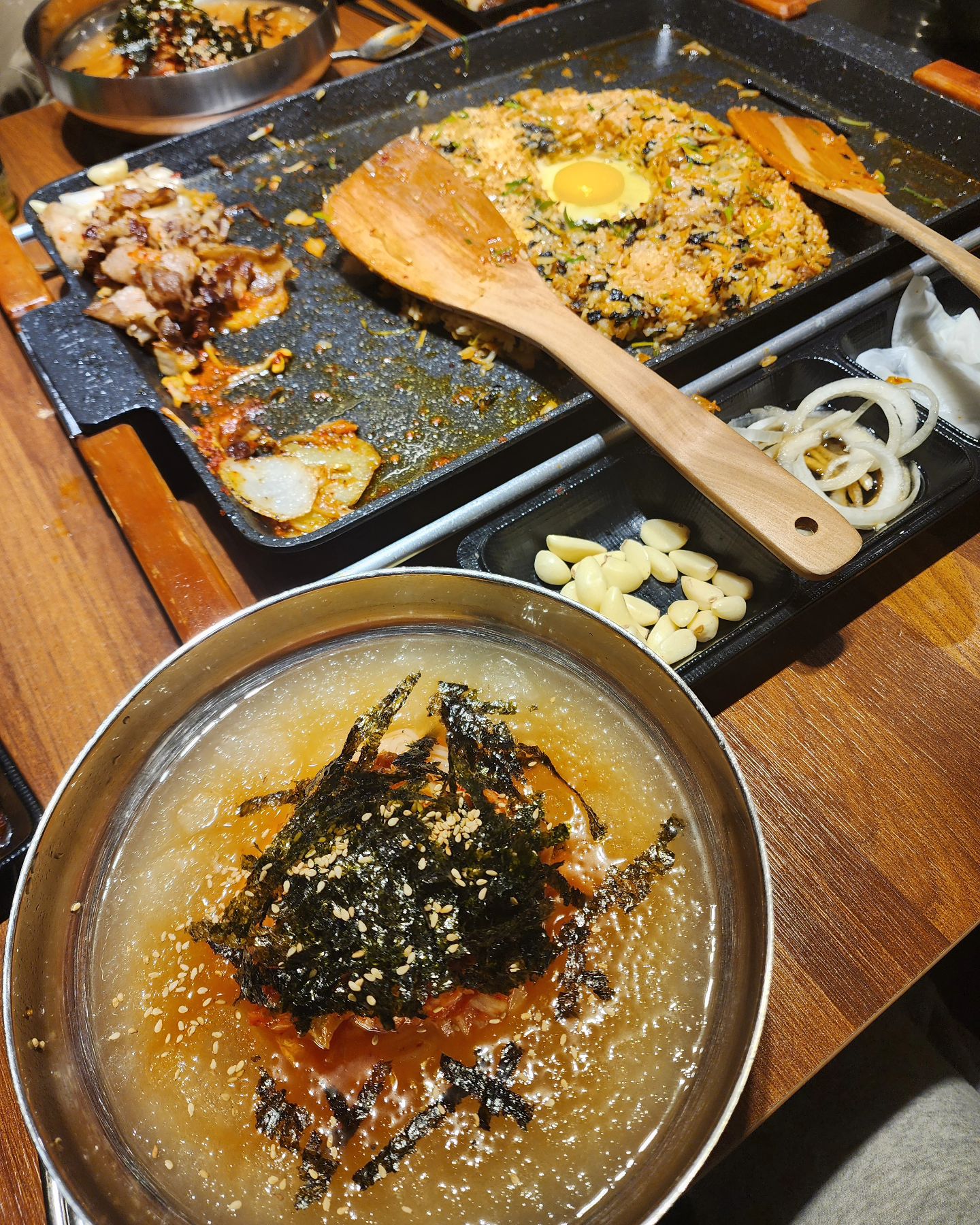 .🥹

볶음밥만 맛볼랬는데..
김치말이국수 원샷땡기고
볶음밥 다묵음..😅
너무 마싯자나.ㅋㅋㅋ

#구서동맛집
#김치말이국수