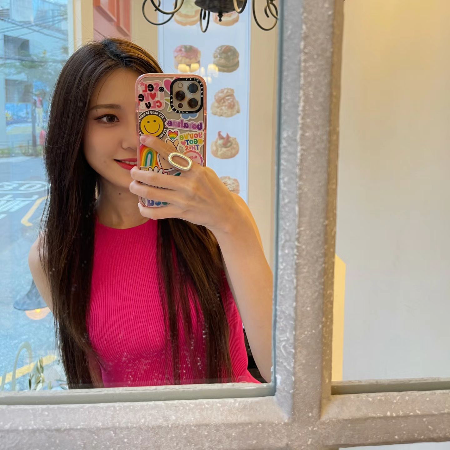 오늘 스트로베리문 뜨는 날이래🍓🌕
보면 소원빌기❤️
feat.흐린 날씨..