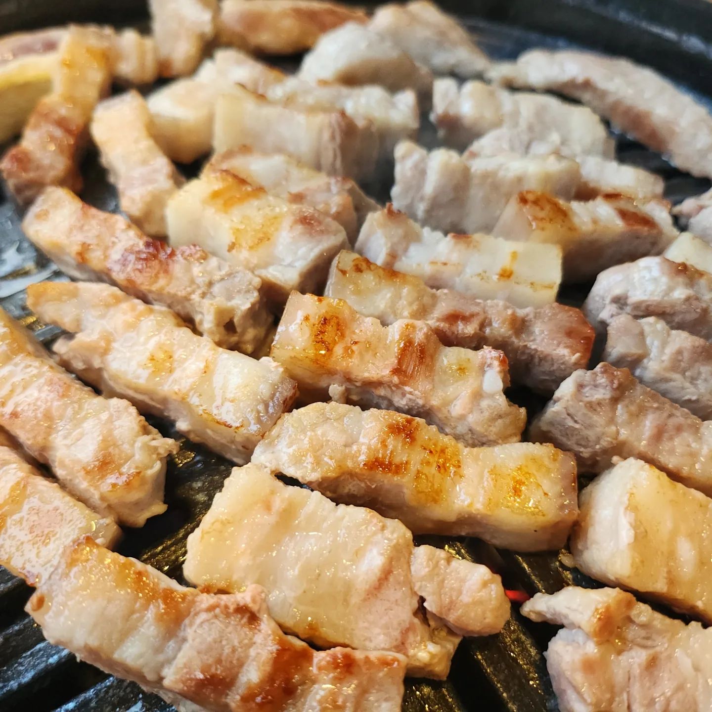 #고기집 #삼겹살
#사당역맛집 #회식장소 
#모임장소 

가족외식 하기 좋은
이곱착한고기! 메인부터
사이드까지 다 맛있어요~