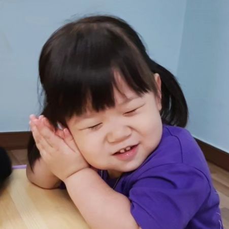 오늘은 하나파파의 생일이라 저녁만찬 외식하러 나왔어용 🎂 

여기 쭈삼 맛집인데
피자도 원하는거 고르면
피자도 나오고
맛있어용..😍

맵기선택도 있어서 너무너무 좋은!!

근데 난 더 맵길 원하는데
오빠가 맵찔이라 2단계로만..💕

연애때부터 9번째 같이 맞이하는 오빠의 생일🥳

진심으로 축하하고 또 축하해🎁
선물은 주말에 이거저거 다사줬다 알G?❤️

하나가 태어나고 가장의 무게때문에
어깨가 두둑하니 무겁지?🙋‍♀️
한쪽은 나, 한쪽은 하나
ㅋㅋㅋㅋㅋㅋㅋㅋㅋㅋㅋㅋㅋ

앞으로도 고생해줘🫡

#다시한번생일축하해
#내일월차니까
#하나하원전까지
#우리재미나게놀자

근데.... 하나한테 내일
남편이 우리둘이 데이트한다니까
절대 안돼, 절다 못한다는데
ㅋㅋㅋㅋㅋㅋㅋㅋㅋㅋㅋㅋ

이 질투쟁이 꼬마숙녀를
어쩌면 좋됴..?🙊❤️‍🔥❤️‍🔥

그나저나 전 왜 7살 진짜
미쳐버리게 화가나는걸까요...🔥🔥🔥🔥🔥🔥

#질투의화신
#이러다더말하면어린이집안갈기세
#휴그만눈치챙겨남편아