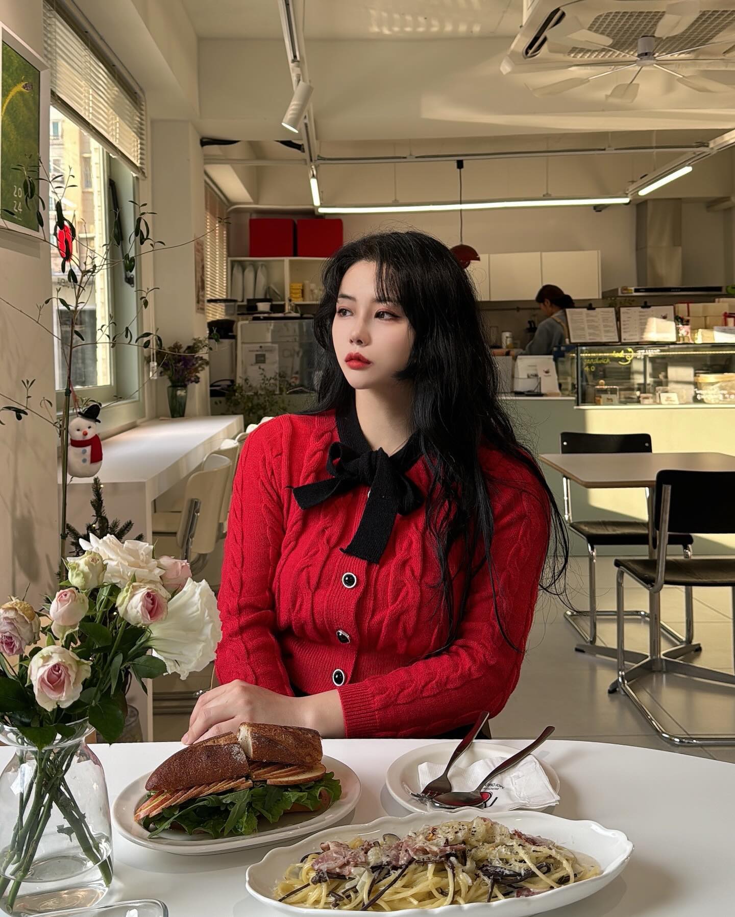 간만에 광안리에서 힐링하면서 브런치먹기💞
애플이 들어간 브리치즈샌드위치랑
고사리가 들어간 오늘의파스타 ..🤍

#모이오메나 #광안리카페 #광안리브런치