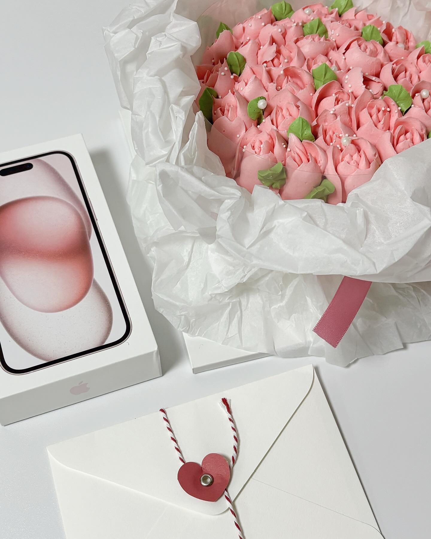 내 생일 완벽하고 분홍해 🌷💗