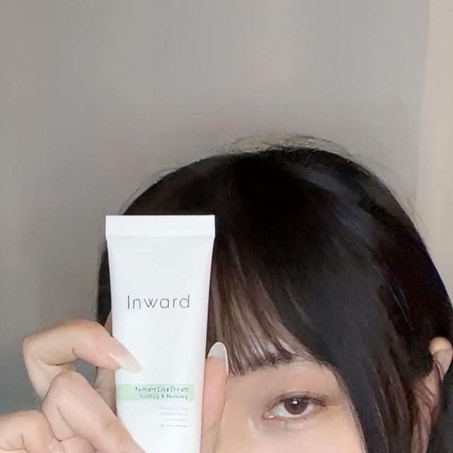 김혜미 on Instagram: "#광고 시카템 하나 더 들고 왔습니다! 약간 가벼운 제형의 인워드 ‘발효 시카 크림 진정&리커버리70ml’ 끈적임없이 가볍게 발리면서 피부가 촉촉하게 유지 되는게 수시