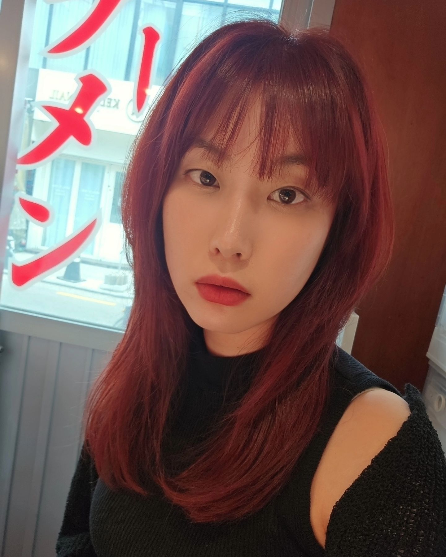 빨간머리로 다시 컴백💇‍♀️
머리도 위에 층만 깔꼼하게 샤샥~

압구정로데오 루브아 가희부원장님 쵝오♡
luvoir_gaga