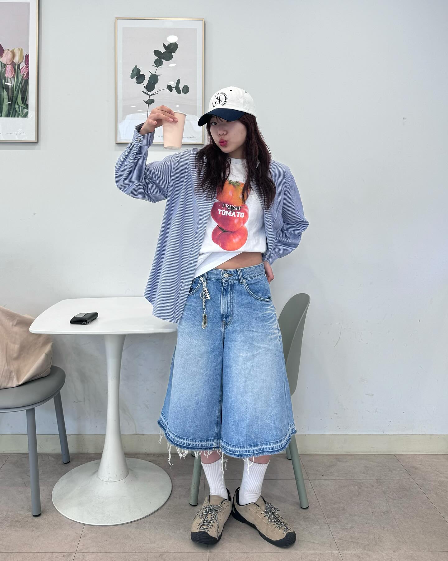 #협찬 Cute tomato 🍅

-
-
#뚜누 #tounou #뚜누샵 #뚜누티셔츠 #반팔티추천 #반팔코디 #반팔티코디 #셔츠 #셔츠코디 #봄코디 #봄코디추천 #봄코디룩