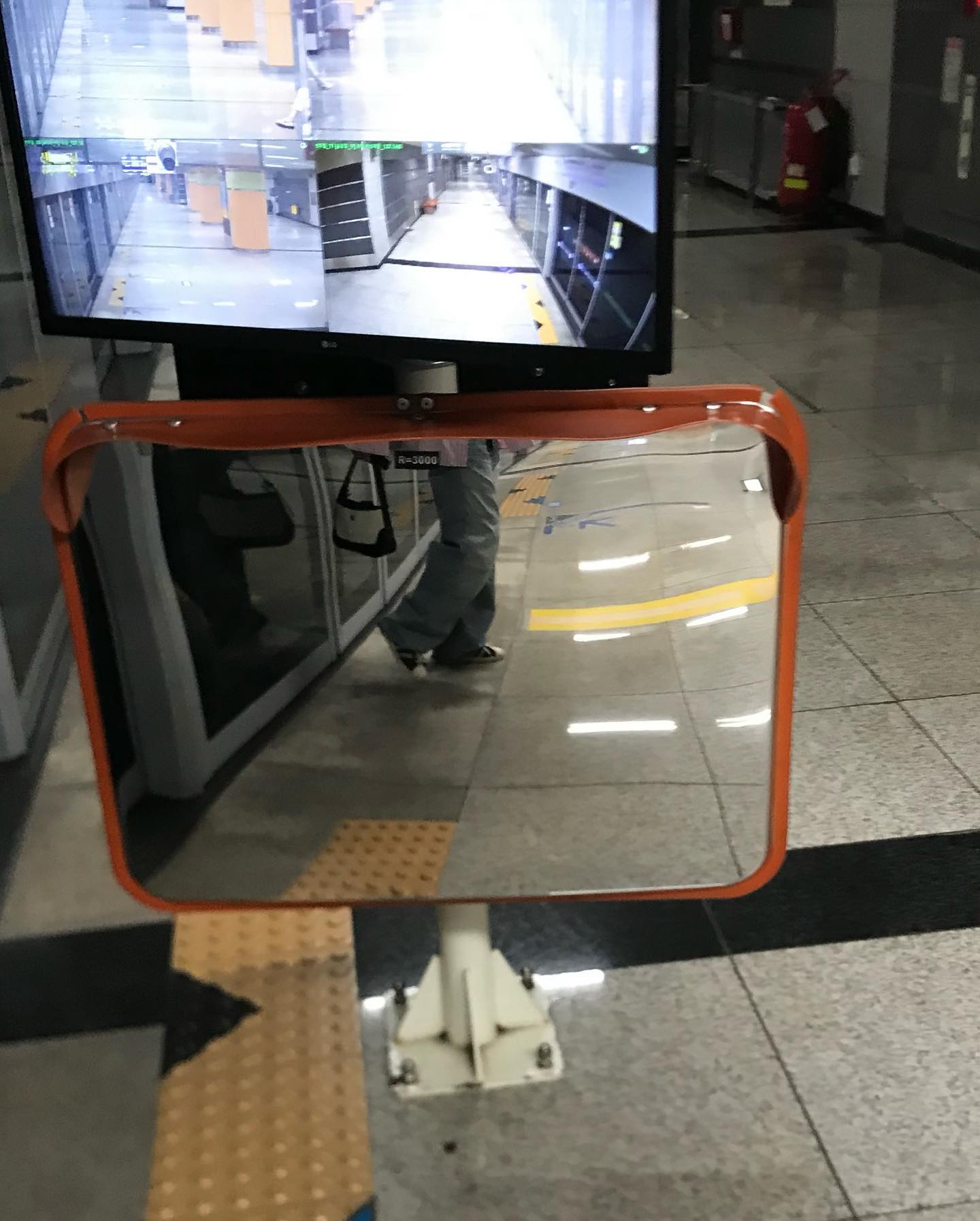 아빠셔츠아닙니다.