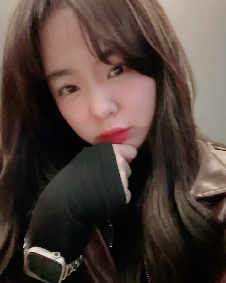 안녕하세요 이 구역 제일 가는 관종임미다