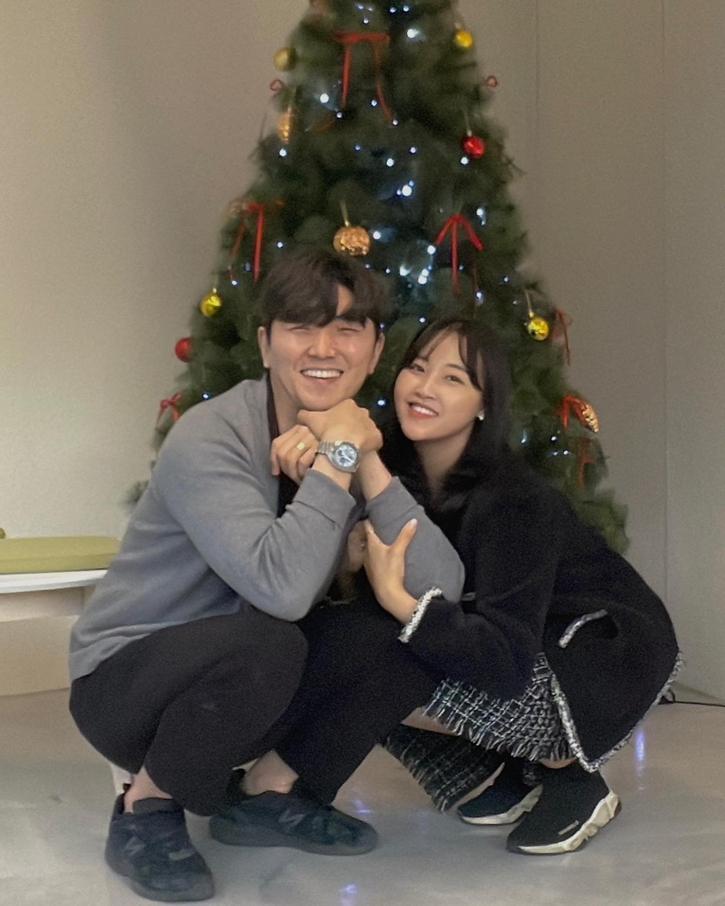 가족사진 쉽지않지만
오빠랑 둘이 사진 남겨서 조아🖤