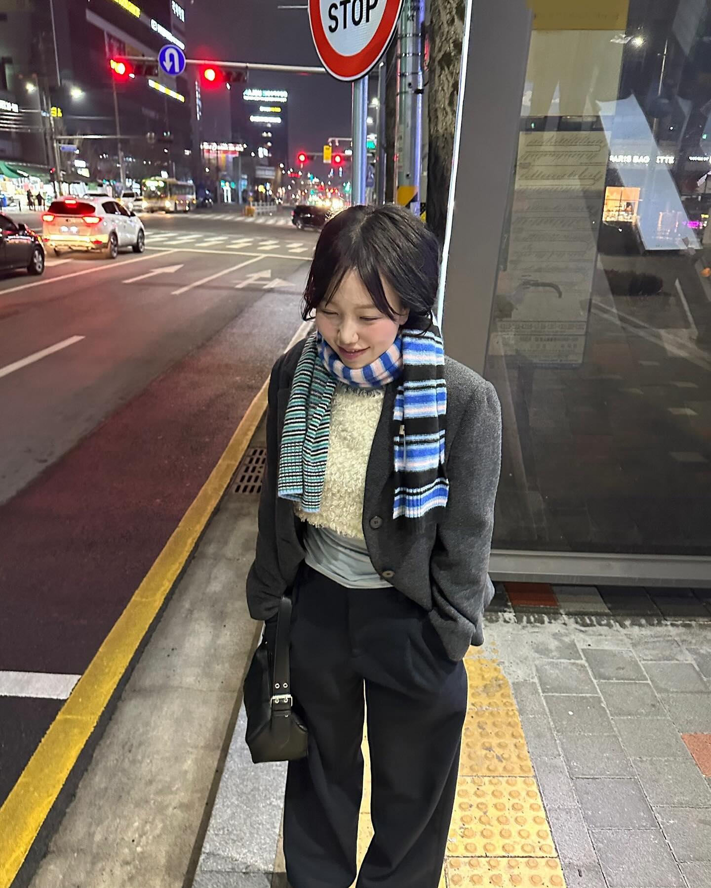Ⓜ️oMEnT, 애정하는 목도리에 은은하게 남겨진 향 ❄🫧☃️💙🧣