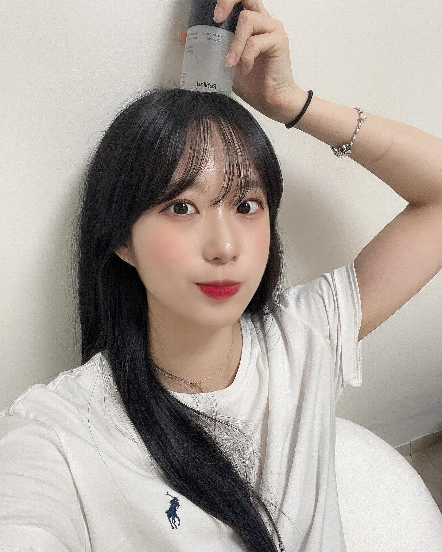 #광고 ( refilled_official )

[리필드] 헤어토닉 사이토카인 부스터

성수 팝업 품절대란템인!!
두피 에센스•영양제 소개해드릴게요🤍

두피도 피부야~~~
두피를 늙지 않게 관리하면 자연스럽게
풍성한 머리숱을 유지할 수 있는데요!
요즘도 ‘스키니피케이션’이 얼마나 중요하게요~!
두피케어는 물론, 탈모증상완화 기능성 제품인
‘리필드 헤어토닉’ 같이 써봐용☺️

리필드 독점 성분, ✨사이토카인 2종으로
장시간 사용해도 떡짐 없이 산뜻하게 사용 가능하다고 하던데!!
실제로 정말 그렇더라구용🫶🏻

집에서도 간단히 두피 홈케어가 가능하다?
바로 이 제품 덕분이라고 할 수 있음👍🏻

#리필드 #리필드팝업품절대란 #헤어토닉품절대란 #리필드헤어토닉 #두피케어 #탈모케어 #리필드품절대란템 #두피케어 #리필드헤어토닉