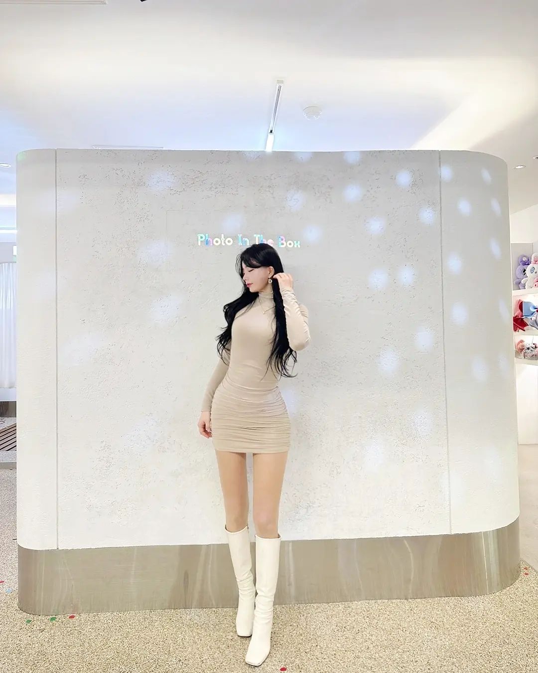 머리맛집!! concret_raphael
.l
돈많이벌어도 유일하게 나 밥사주는
14년지기 뿡알련
서로 디스겁나하는데 말안해도 통하는련 내가제일 애끼는련이랑