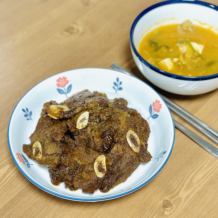 간편식으로 먹기 좋은 요리엔삼화 버섯된장찌개 & 프리미엄 양념 LA갈비