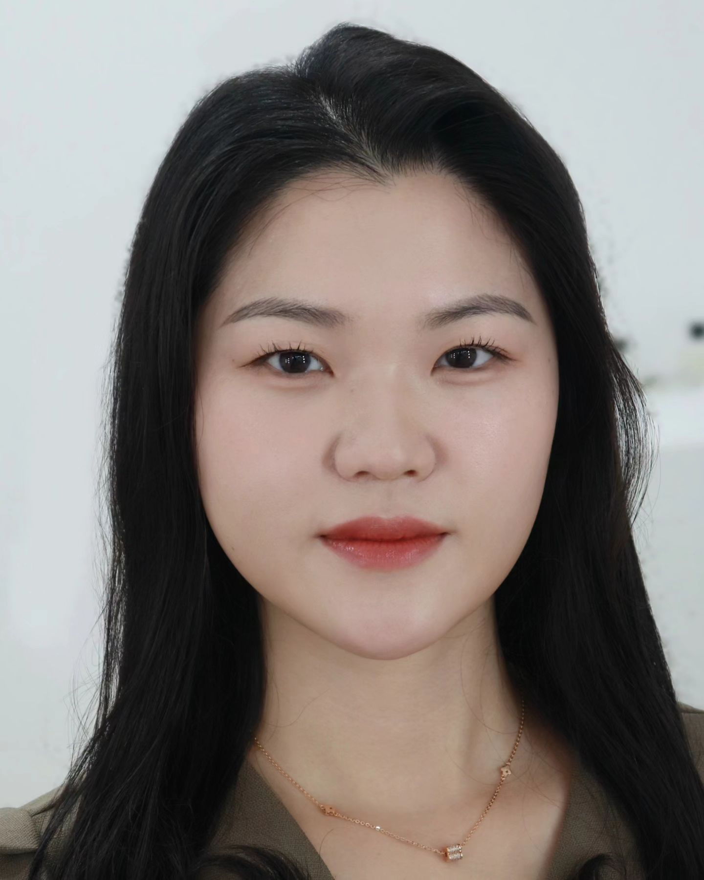 고객님 분위기가 다 했다..🌿
눈썹이 이미 완성형이라 내추럴하게 연출했어요

헤메 받은 티 내고 싶지 않다면
자연스럽고 은은한 스타일 좋아신다면
요런 스타일 추천드립니다 ✨️

𝐼𝑟𝑎𝑒 이래

𝑇𝑜 𝑏𝑒 𝑚𝑒, 내가 되는 시간