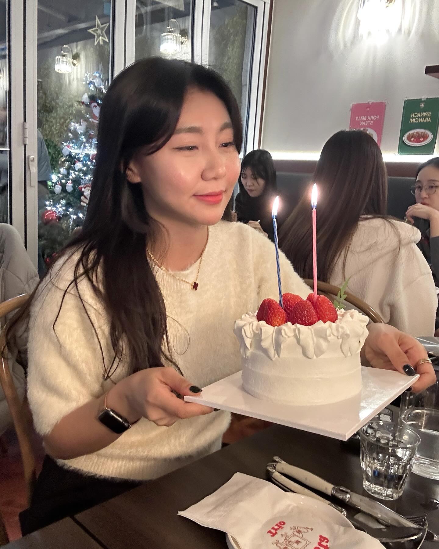 #hbd 
생일선물로 편지 써달랬더니
귀엽게 써온 사당쓰

(오글거리지만 너네가 있어 행복해🩵)