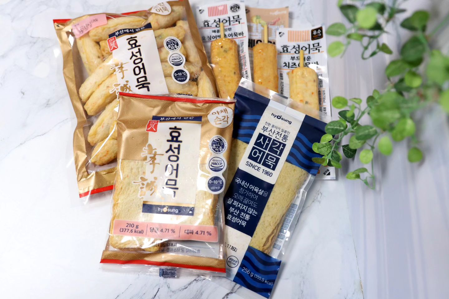 #협찬 맛있는 어묵으로 보낸 몇주
캠핑장에서는 얼큰하게 김치어묵우동 즐기고
집에서는 볶아먹고 삶아먹고 그리고 간식 챙기고 

🍢효성어묵
☆ 어묵바 전자렌지에 휘릭 돌리면 꼬맹이 간식
★ 칼칼한 어묵탕 만들면 신랑님 술안주 
☆ 저녁에 어묵탕 만들어서 저녁 한끼 해결 
★ 간장 이용해서 볶아주면 맛있는 밥반찬 
hsfishcake 

#효성어묵 #부산어묵 #간식 #어묵탕 #어묵볶음
#맛나다그램 #옐로러버_맛집  #부산어묵세트
#부산어묵선물세트 #부모님선물 #아이간식