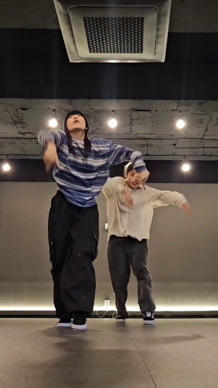 디토 걸힙 버전 렛츠고

psh___0818
foindance