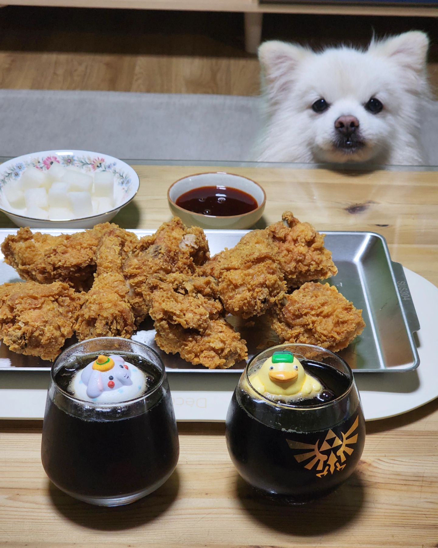호야도 귀엽고 머랭쿠키도 귀엽고ㅎㅎ
치킨과 축구조합으로 휴가시작♡♡♡

#캐릭터머랭쿠키클래스
#캐릭터디저트
#캐릭터머랭쿠키 #휴가다
#폼피츠 #이제곧10살 #폼피츠호야
#달콤한우리사이