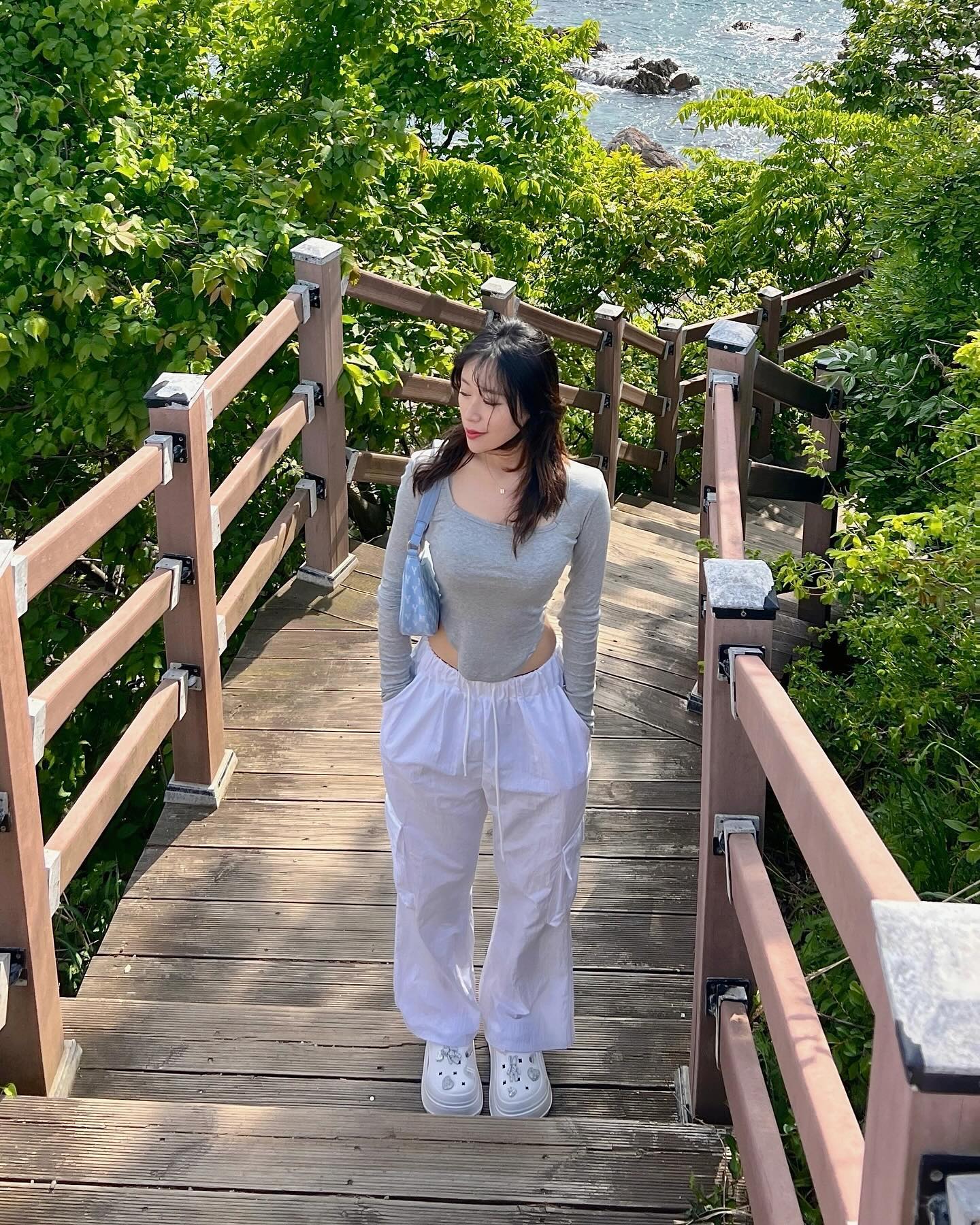 ☀️
⠀ 

⠀

⠀ 

🫶🏻
🫰🏻
💗
💞
⠀ 

⠀ 

⠀ 

⠀ 
⠀

⠀ 
#여행 #ootd #맞팔 #선팔 #일상 #데일리
#셀스타그램 #selfie #첫줄 #여행스타그램
#감성 #좋반 #좋테 #첫줄반사 #오오티디 
#좋반테러 #첫줄좋반 #셀카 #데일리 #데일리룩 
#몸매 #몸스타그램 #해운대 #럽스타그램
#운동 #운동하는여자 #오운완
