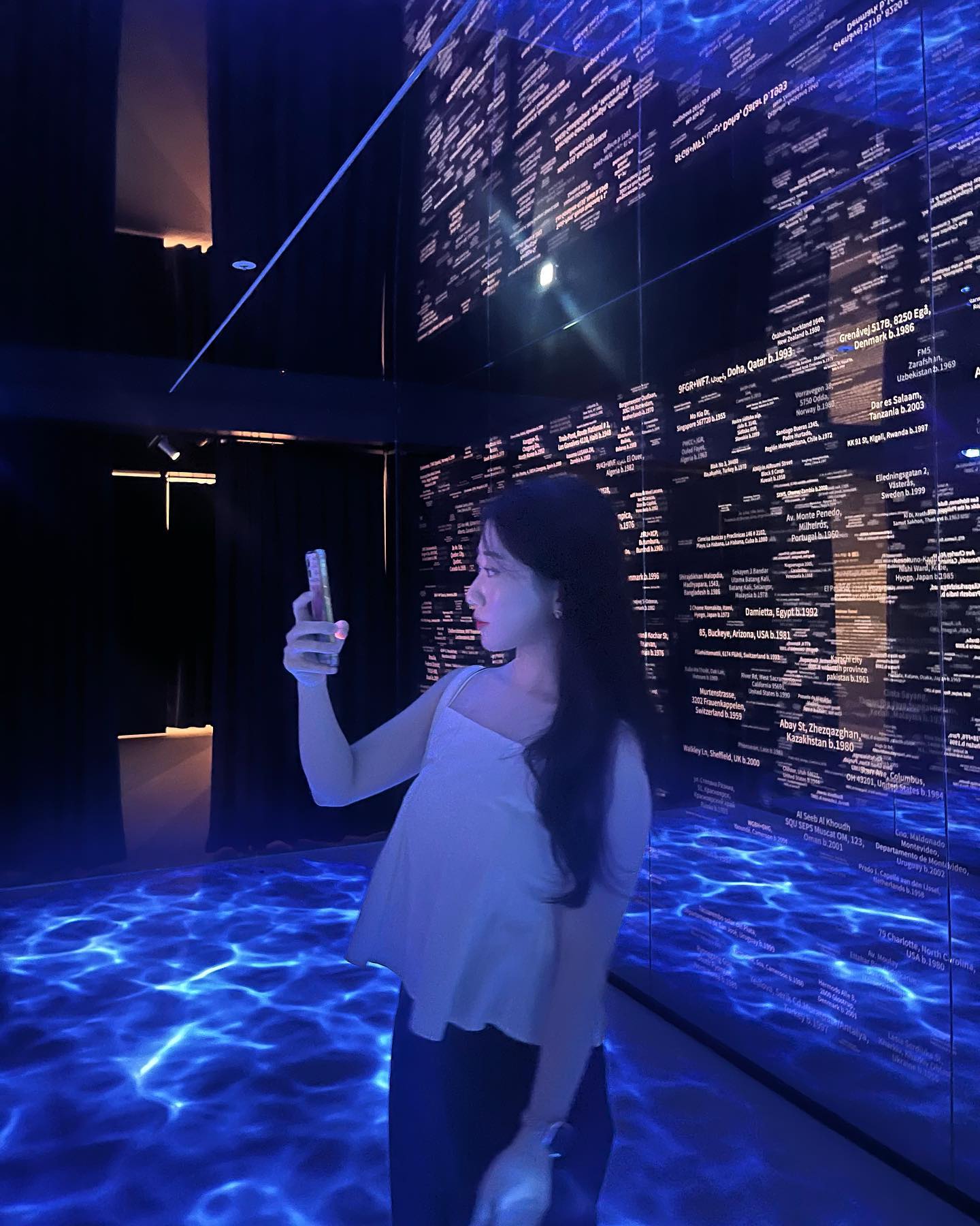 늦은 여름 제주 기록 🌳🌊

정작 너무 더워서 바다는 많이 못봤지만
더위 피해 간 미술관이 너무 좋았다!🤍