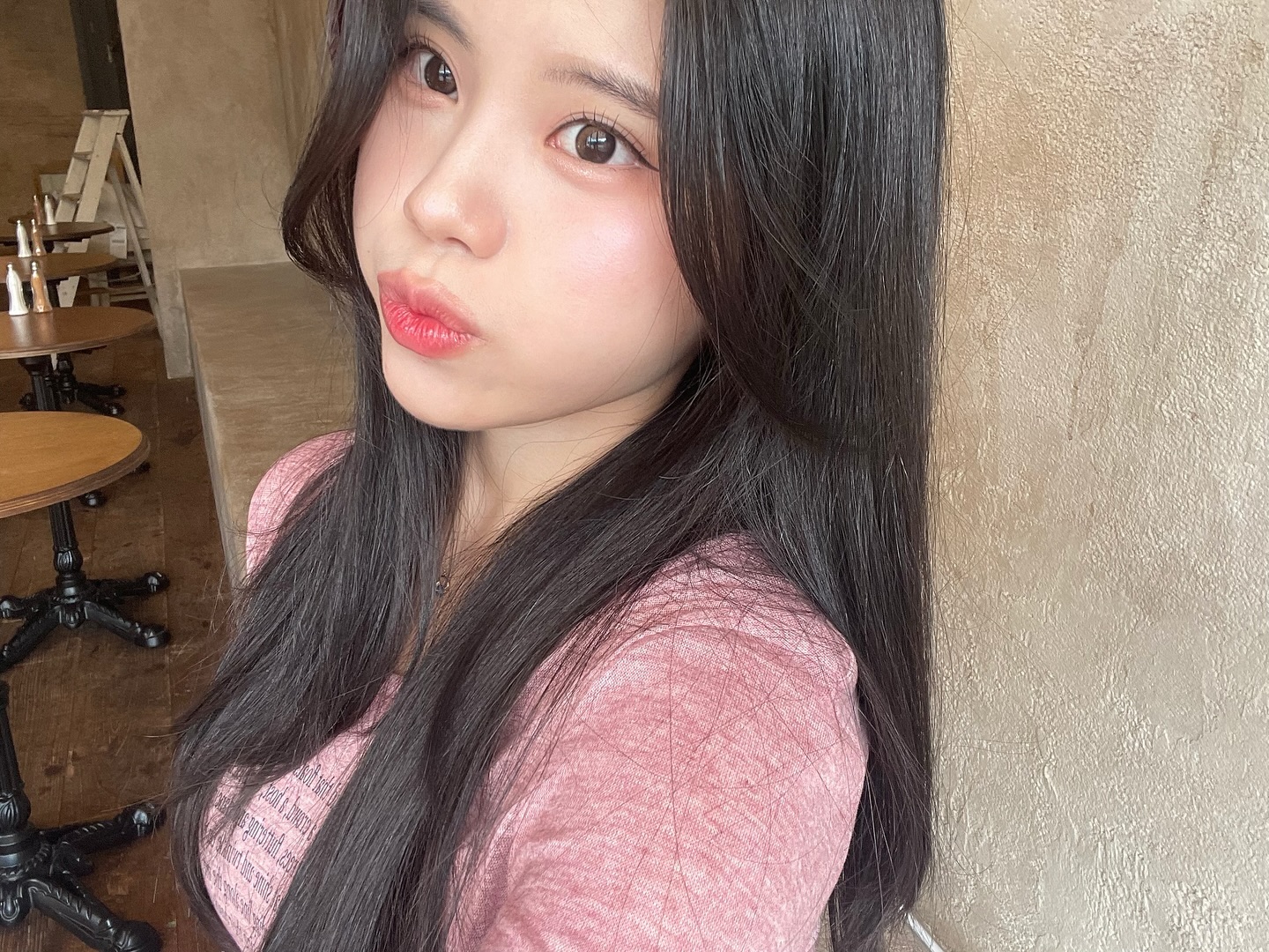 어라… 보조개 어디갔지….😮💬