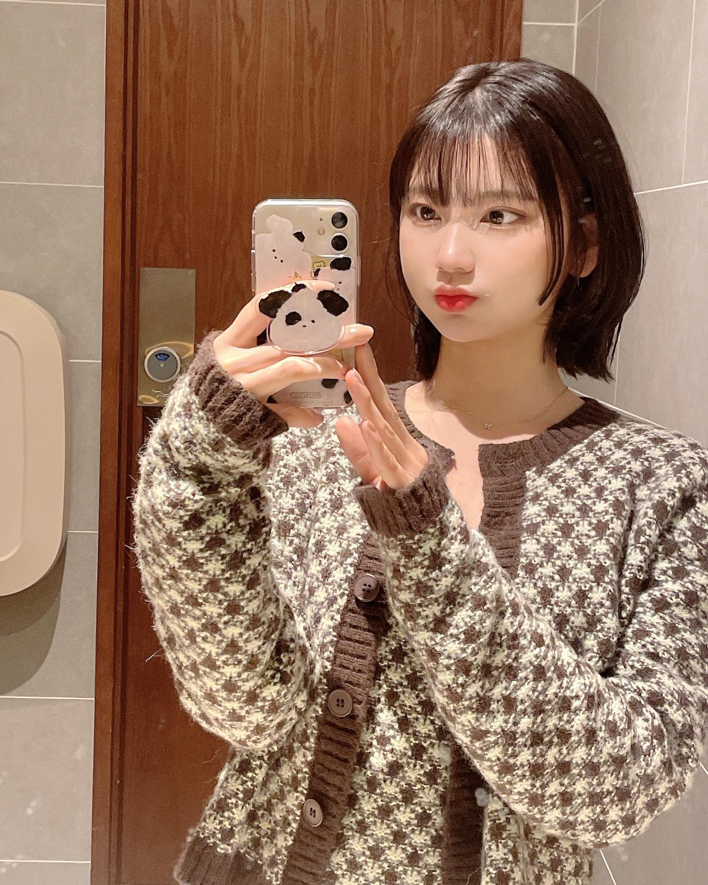근데 나 머리했자나 왜 아무도 못알아보는데요
이 머리가 다시 안 나오긴 해 .. 🥲