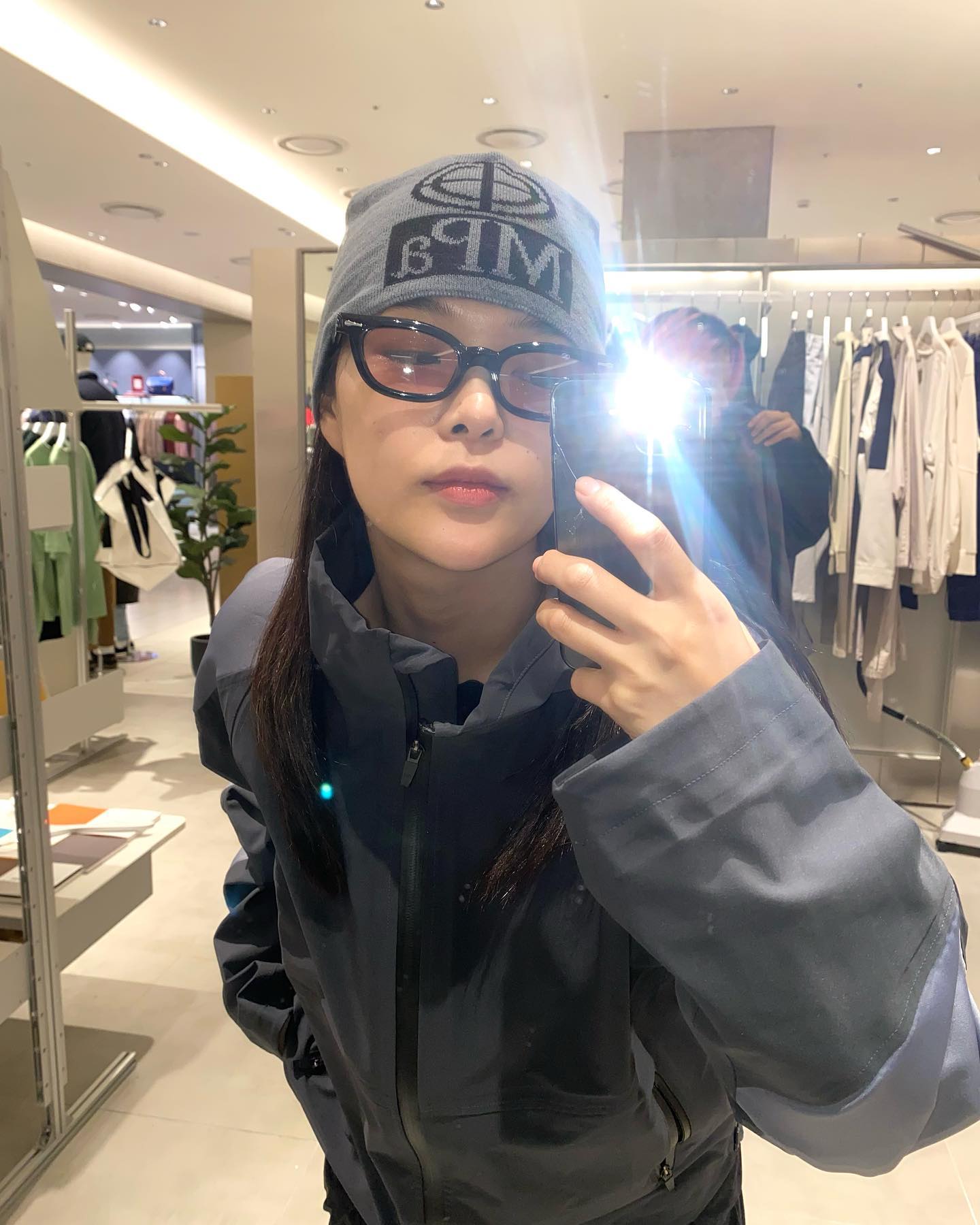 casually_news 
mpa_seongsu_store 
착장한거 다 너무너무 이쁨💗