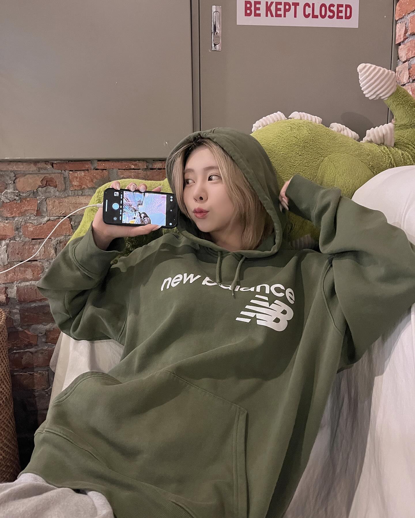 아주아주 아팠더니요~ 친구들이 살이 빠졌대요 ~
라고 브룩스 NPC가 말한다 .
