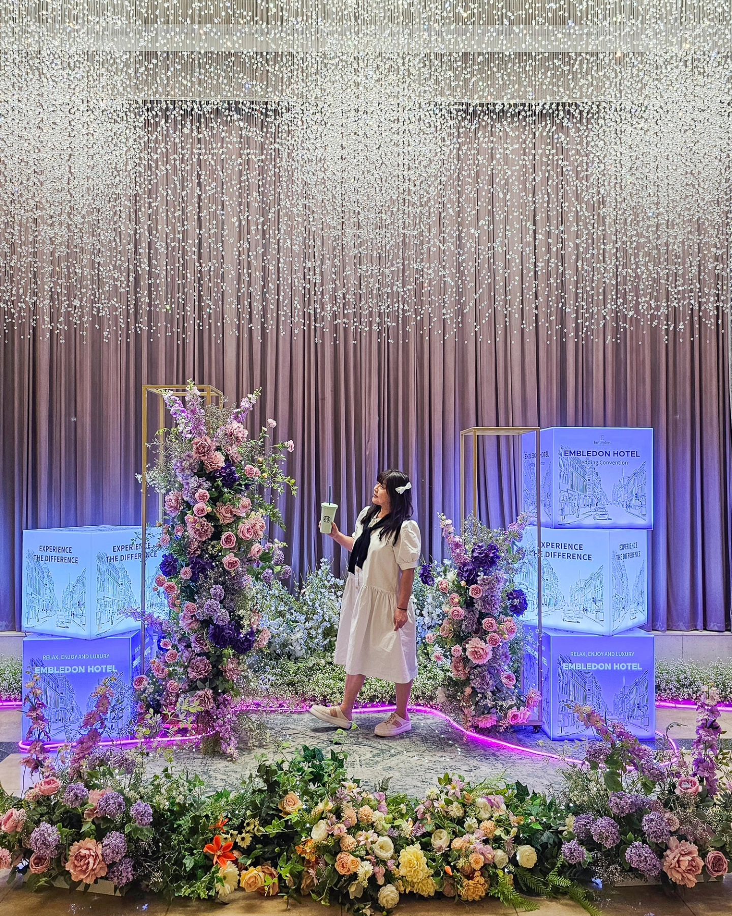 #ad
가족들과 대부도 여행을 하면서
1박 2일 동안 머물렀던 #엠블던호텔
🏨
안산중앙역에서 가깝고 먹자골목
바로 앞에 롯데백화점이 있어 쇼핑하고
먹고 즐기며 안산여행하기 좋은 숙소였어요

🍜🍕🍲🧀🥯🥖
웨딩홀이 있는 호텔이라 조식도
다양하고 맛있었고
대부도. 제부도 등 안산 가볼만한곳 여행하며
당일치기 말고 1박하며 여유있게 지낼수 있어
안산호텔로 추천해요

#안산호텔
#안산엠블던호텔
#대부도여행
#제부도여행
#안산호캉스
#경기도호텔
#안산호텔추천
#경기도안산호텔