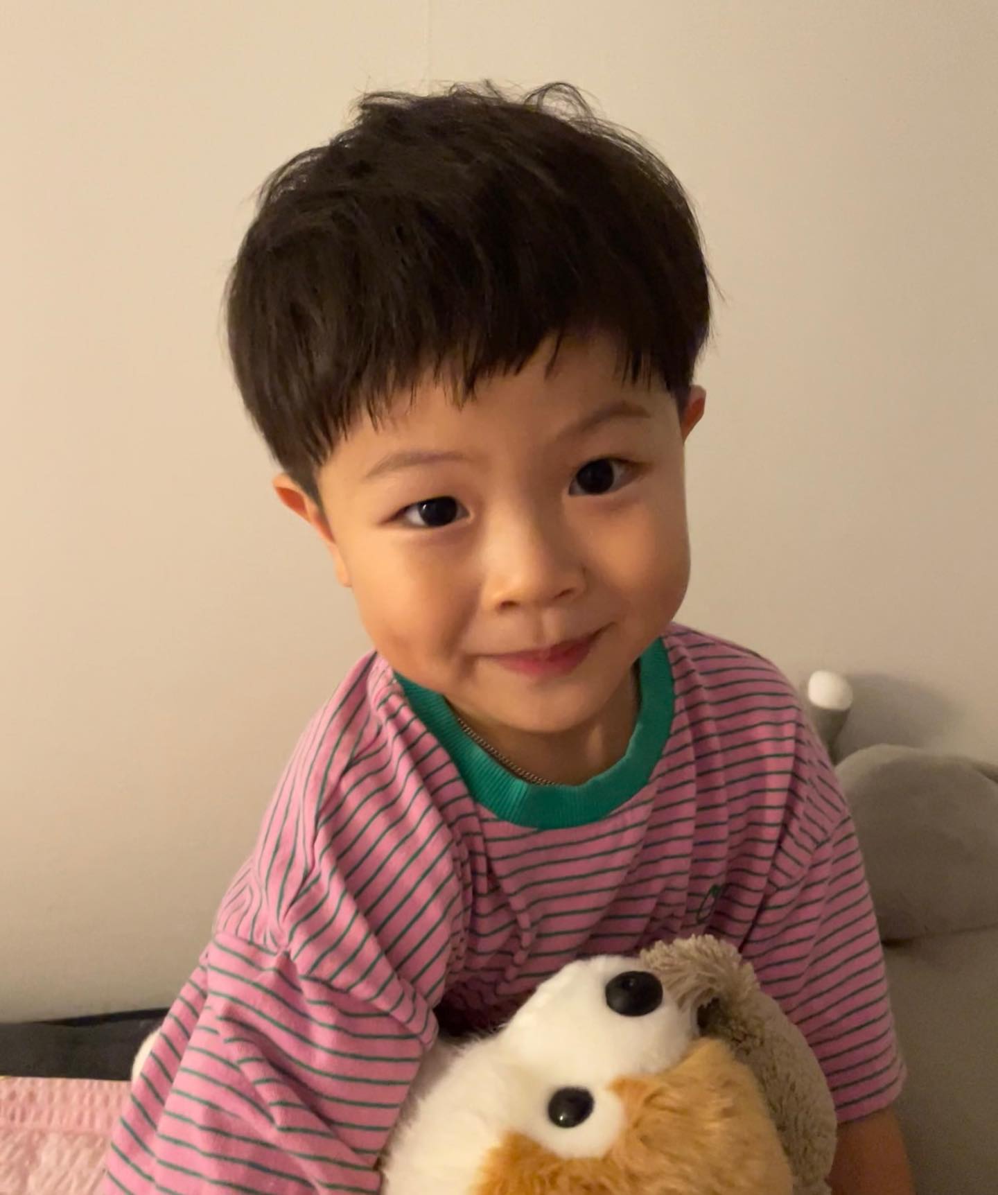 나의 💘첫사랑💘

말도 안 되게 이쁘고 착한 내 첫 아가 찌우현👼🏻

요즘 사진들이 거의 다 집 아니면 하원 길..🥲 
동생 조금만 더 크면 이곳저곳 다 놀러 다니자🤙🏻