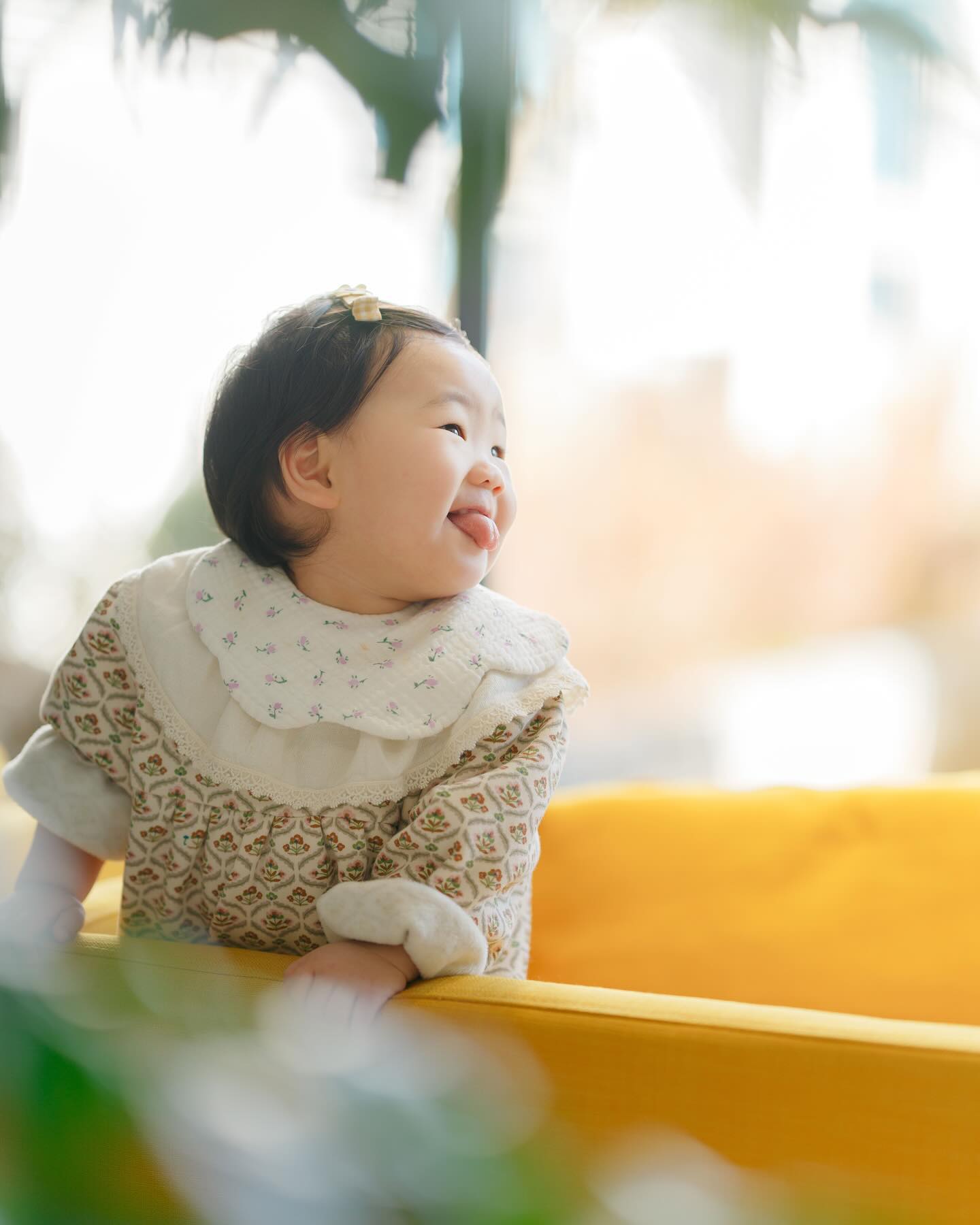 이렇게 엄마를 쳐다보면 녹아버린다구 🫠

요즘 엄마한테 배워서 자꾸 메롱을 하는데
아주 신나는지 함박웃음을 지으며 메롱을 남발한다 😜
아주 귀여워 (๑˃̵ᴗ˂̵) 💛

•
•
#메롱 #아기 #13개월아기