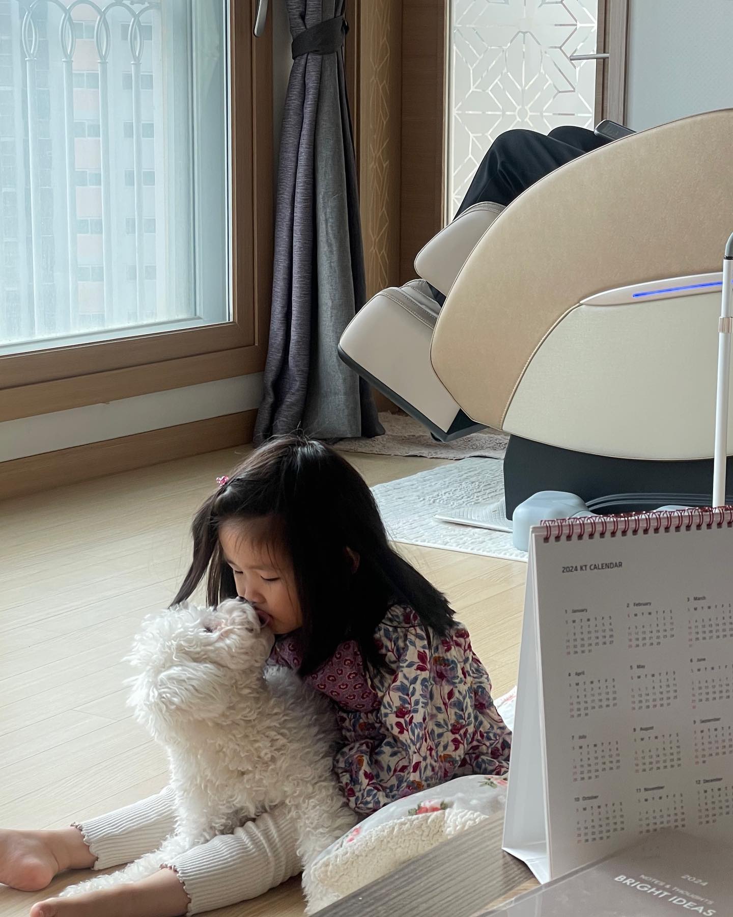 매번 만나도 만나도 모찌가 좋은 떠아🐶