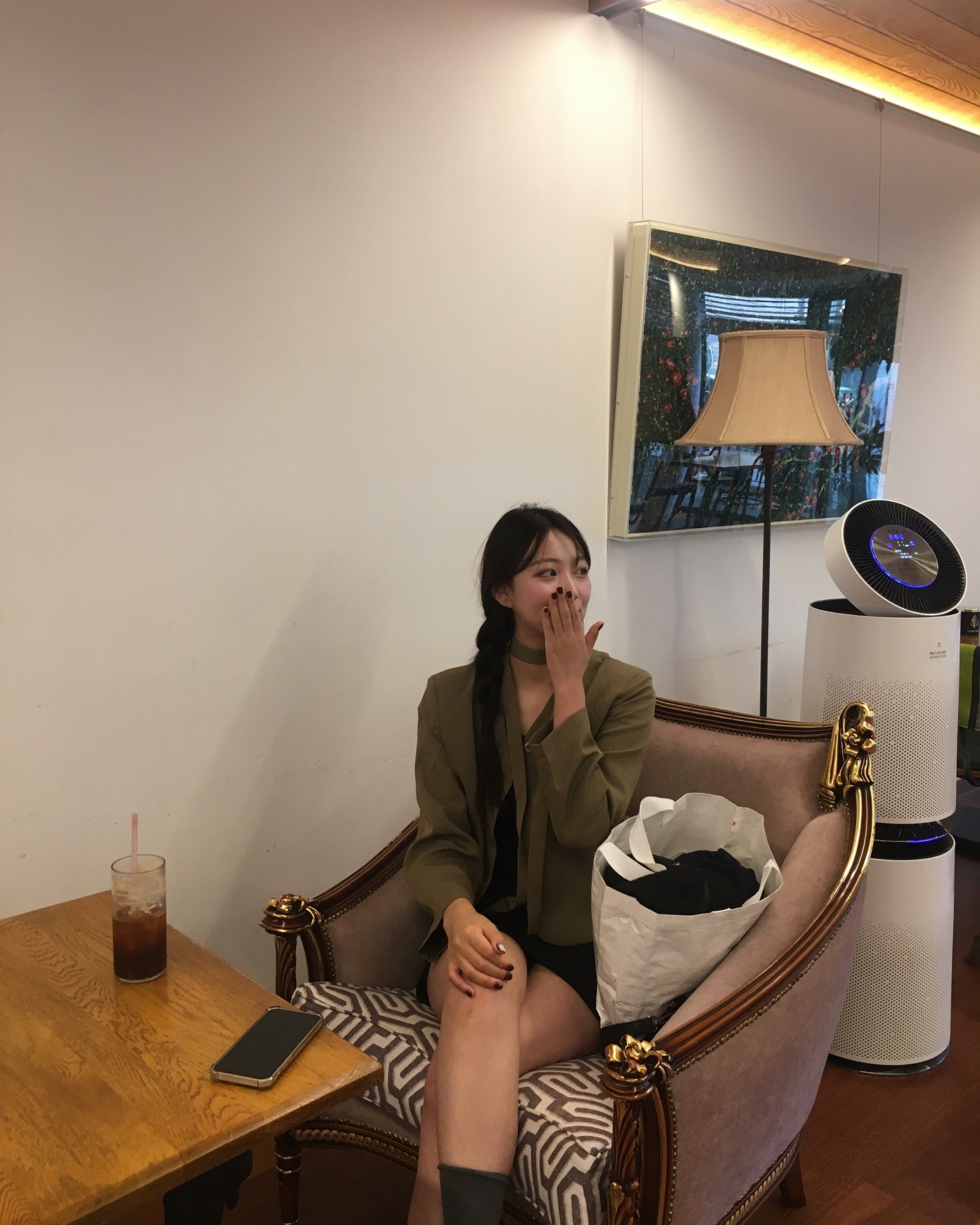 배우고 먹고 일하고 •••
자켓 업로드 됐는데 찜 대박 
할인할때 사기 -!!!🐻🤎