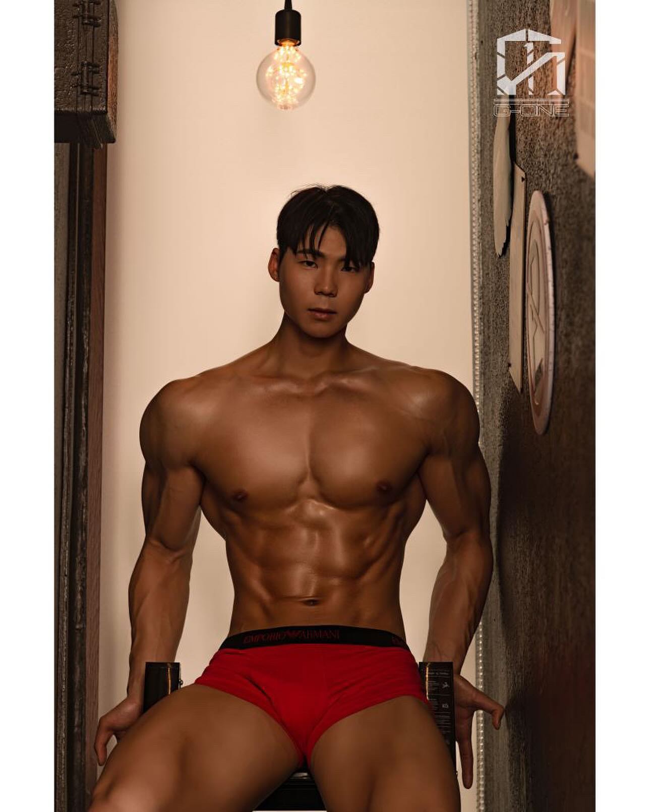 작년에 찍은게 아직 남아있었네
욕심 안 부리고 딱 23년보다만 좋아지게 해주세요🙏

Studio: g_onegraphy 

-

#신년 #바디프로필 #바프스튜디오 #지원그래피