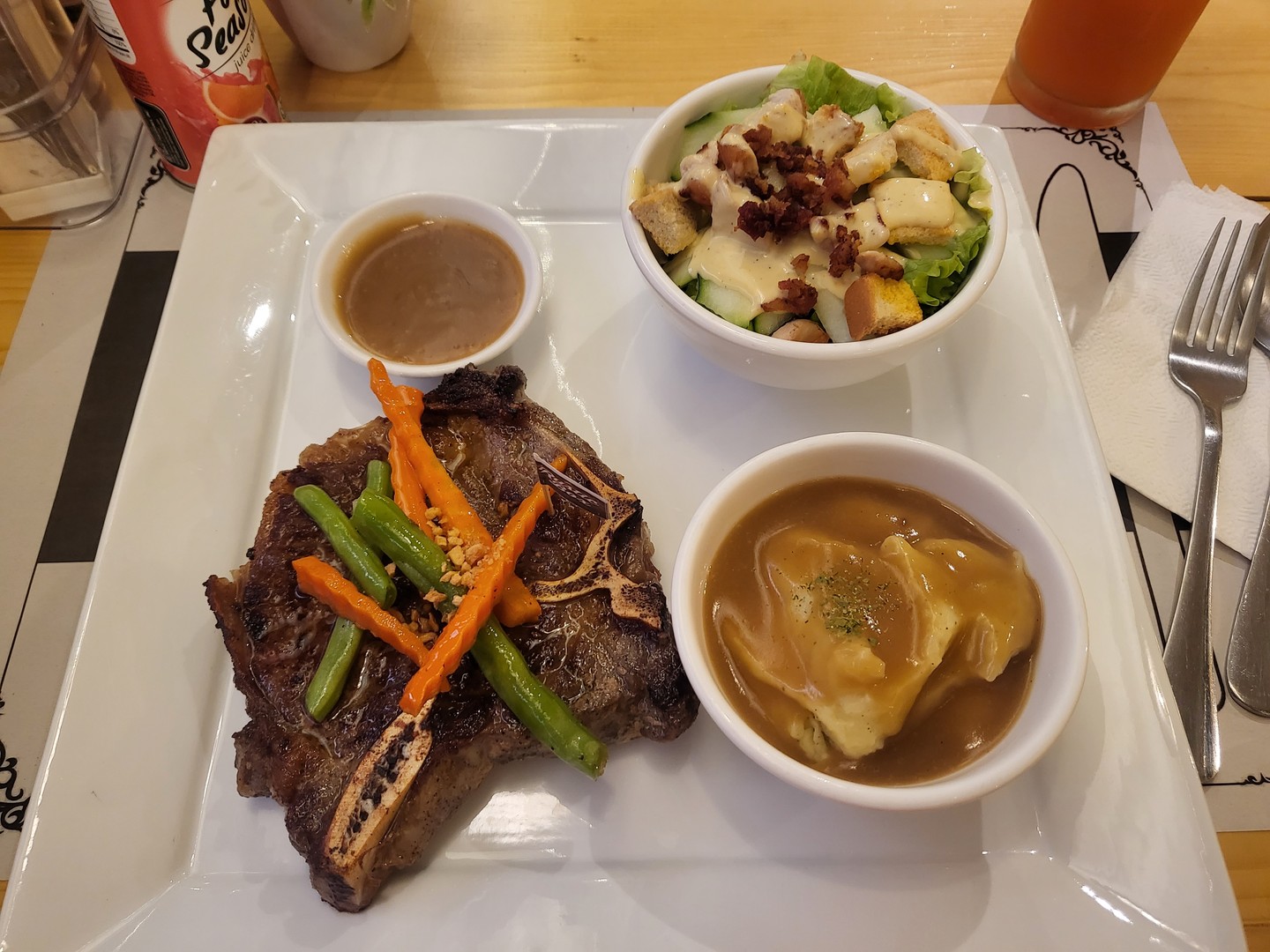 🥩
바기오 웨일즈 어학원 옆 스테이크집!
급 스테이크 땡겨서 숙소 들어가는길에 들려보기! :)
-
🌍 잉글리쉬게이트
-
🥭 필리핀 어학연수, 화상영어
👨‍👩‍👧‍👦 주니어 캠프, 가족연수
(필리핀,말레이시아,발리,푸켓,다낭,호주,뉴질랜드)
🐨 호주 워킹홀리데이, 어학연수, 비즈니스컬리지
🏖 발리, 몰타 어학연수
-
⭐️ 성인 어학연수
💻 워케이션 어학연수
⛳️ 골프 + 어학연수
🧑🏻‍🦳👩🏻‍🦳 액티브 시니어 어학연수
📖 아이엘츠 준비
-
👭 바기오 학원 연합회, 세부 어학원 협회 인증
공식 협력 에이전시 입니다.
👩🏻‍🏫 워킹홀리데이, 어학연수, 유학 직접 경험과
꾸준한 출장을 토대로 실질적인 상담을
해드립니다
-
💌 카카오톡 egedu
🗣 방문 상담 및 전화 상담은 예약제 입니다.
언제든지 예약은 카카오톡으로 부탁드립니다!
📱 카카오톡 상담은 업무시간에 순차 답변 드리고 있습니다!
답변이 조금 늦어져도 양해 부탁드립니다!