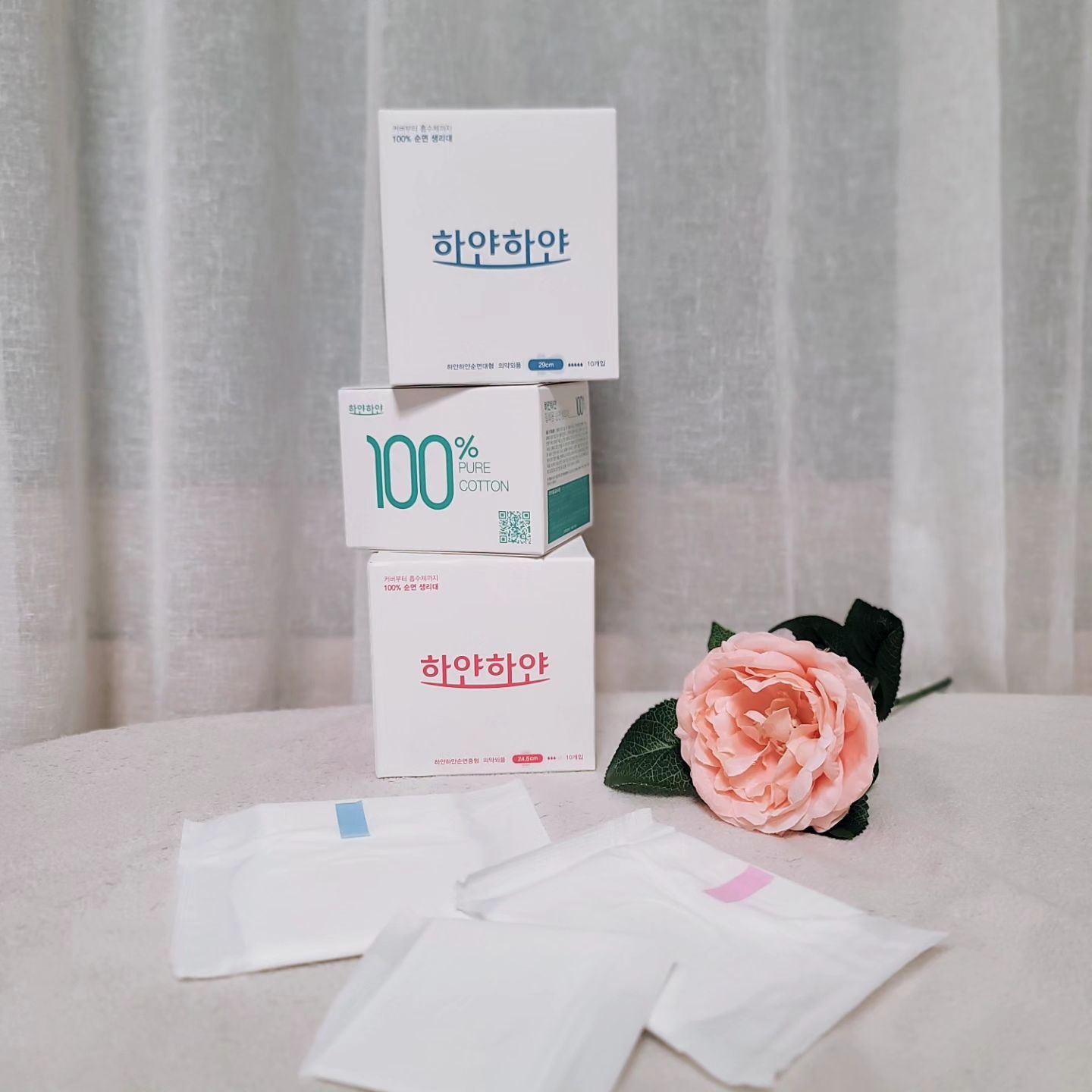 #협찬 ➰️ #하얀하얀 
정말 순하고 부드러운 유기농 면생리대를 드디더 찾았다!  유해성분 1도 걱정없는 깐깐하게 만든 하얀하얀 덕분에 
안심하고 사용할 수 있으니 맘에 쏙 든다!!

커버만 순면 아니고
커버부터 흡수시트까지 모두 순면 100%

화학흡수체, 우드펄프조차 쓰지않지만
오히려 나에게는 그런 부분들이
더욱 잘 맞는듯 :)

일반 면생리대는 불편하고 
일회용 순면생리대 필요한 사람들에게
이보다 더 좋은 건 없을듯♡

#면생리대#생리대#유기농생리대#일회용생리대#안전한생리대#하얀하얀#하얀하얀생리대
hayanhayan_official