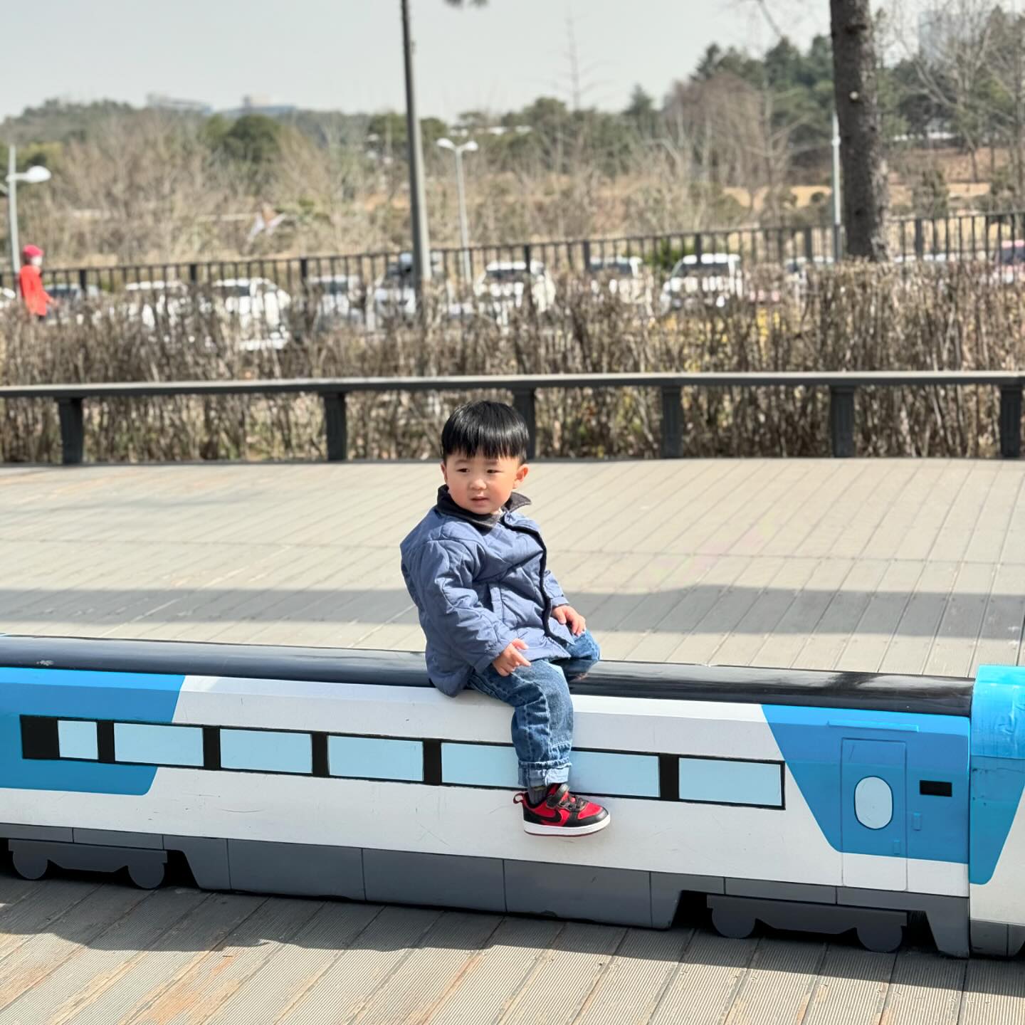 칙칙폭폭 노래를 불러서 찾아간 화랑대폐역과 노원기차마을

#화랑대역 #화랑대폐역 #노원기차마을 #스위스기차마을
#알프스가즈아 #노원에서배운스위스여행 #치치포포기차
#할아버지생신케익을혼자다먹음 #언제나첫끼처럼
#오리고기저녁배부르게먹고또먹는너