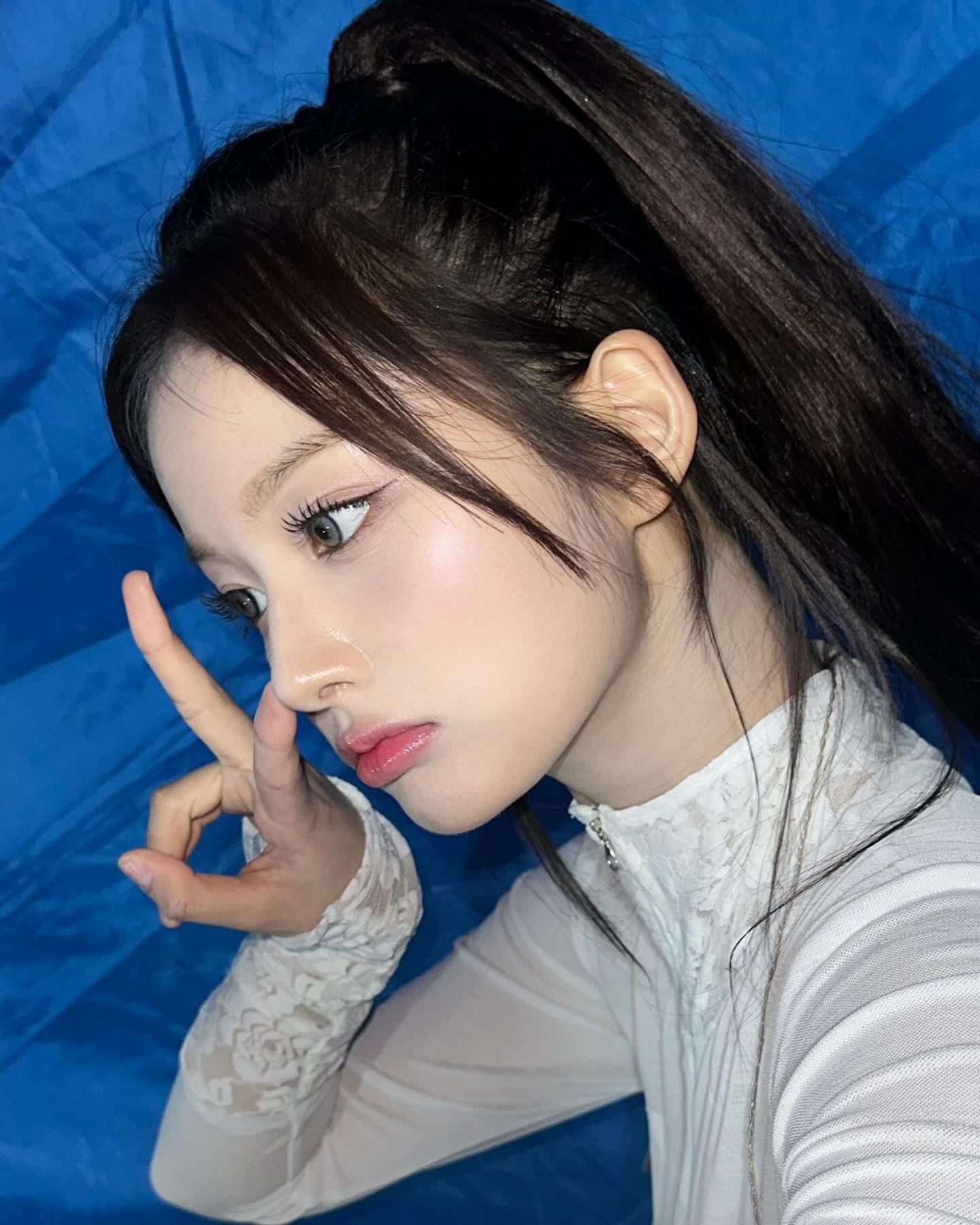 포니테일 바비 설윤이🩵🫶🏻

ARTIST nmixx_official 
MAKE UP daindaini 
HAIR hi__hikim 
# kitts_hairmakeup 

메이크업 예약은 프로필링크로🤍🤍🤍
#다인쌤메이크업 #다인쌤 #키츠다인
#키츠 #키츠헤어메이크업 #kitts