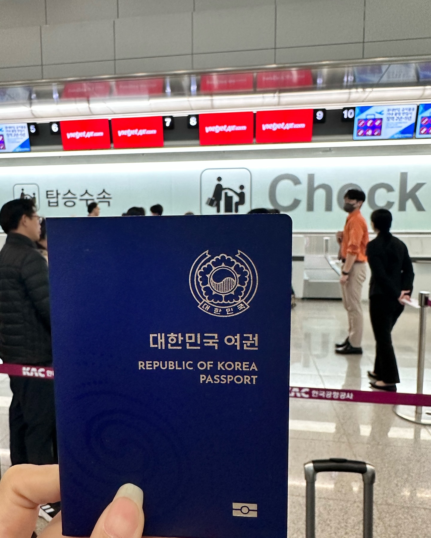 너무추어서 따뜻한나라로 갑니당👋🏻
파워P의
일주일전 예약하구 아무준비없이 가는 자유여행

#나트랑 #나트랑여행  #베트남
#나짱