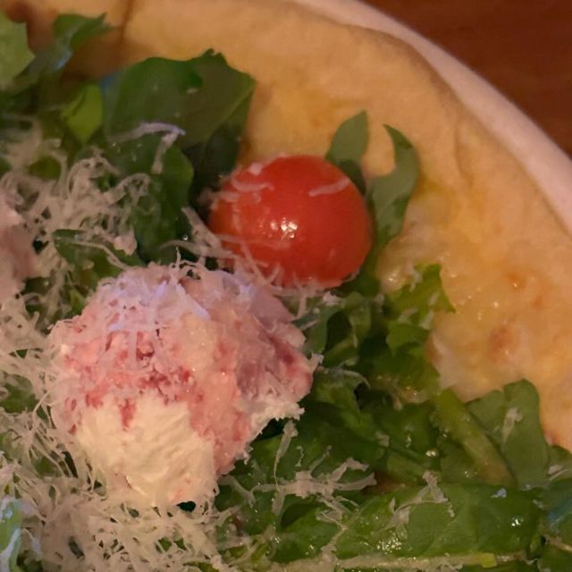김나현 on Instagram: "익선동 힙한 수제맥주집 아트몬스터🍻 힙하고 어두운분위기맛집 사진찍는거마다 인생샷이야😎📸 맥주맛 다 거기서 거기 아닌가 생각했는데 상받은맥주는 역시다르다