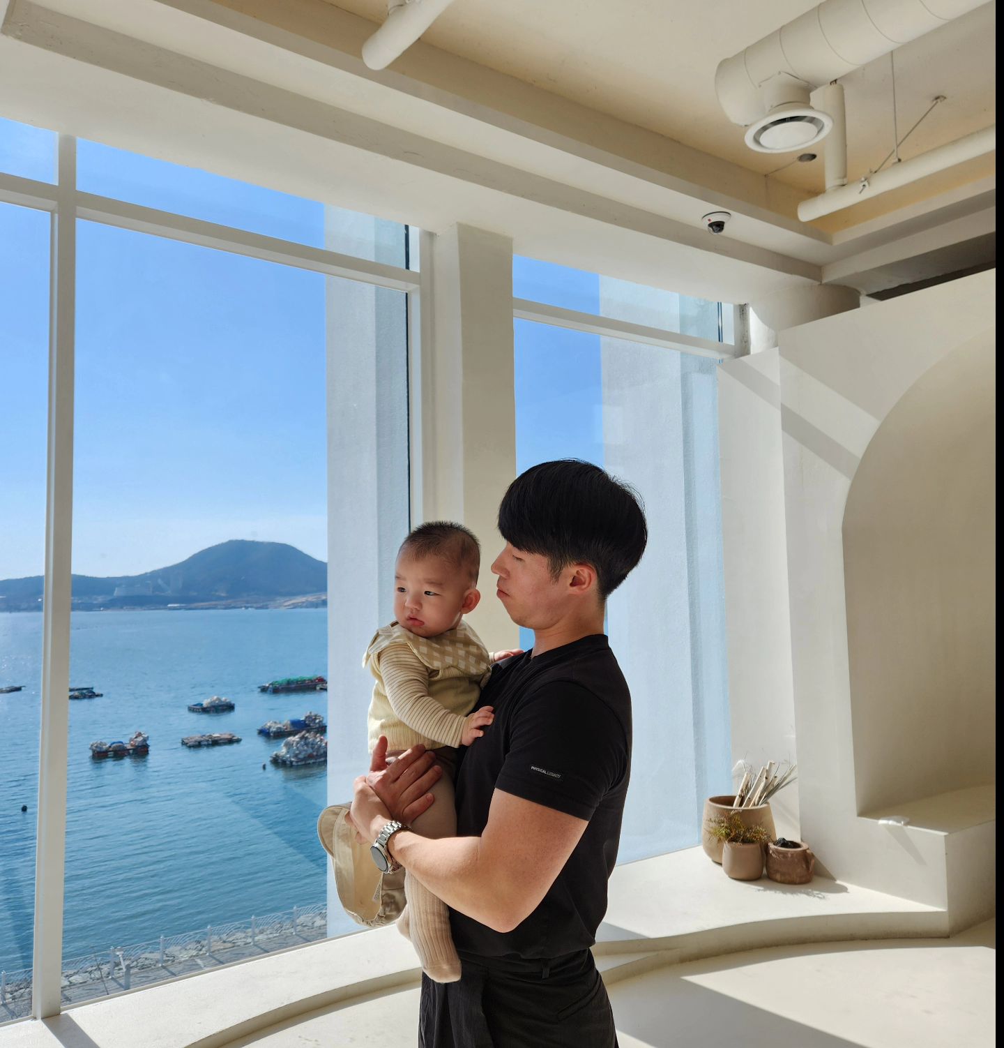 웅천에 생긴 브라운아워
바다뷰가 너무 멋진곳💙

자세한 내용은 프로필링크 블로그에👀

#여수카페