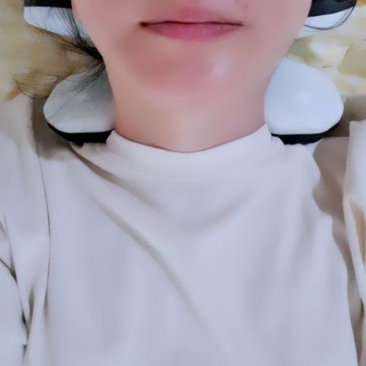 #협찬 
노트북을 자주 쓰다보니 목 어깨 등이 늘 불편했었는데요. 
우연히 유튜브에서 접하게 된 #백지영넥가드 
#넥가드닥터 는 #발상코퍼레이션 에서 나온 #목견인기 인데요. 
#목스트레칭 에 도움을 줄 수 있다고 하여 사용해 보았어요. 
하루 십 분 누워서 편하게  할 수 있는 #홈케어 제품이라 요즘 매일 사용하게 되네요.

neckguard.dr