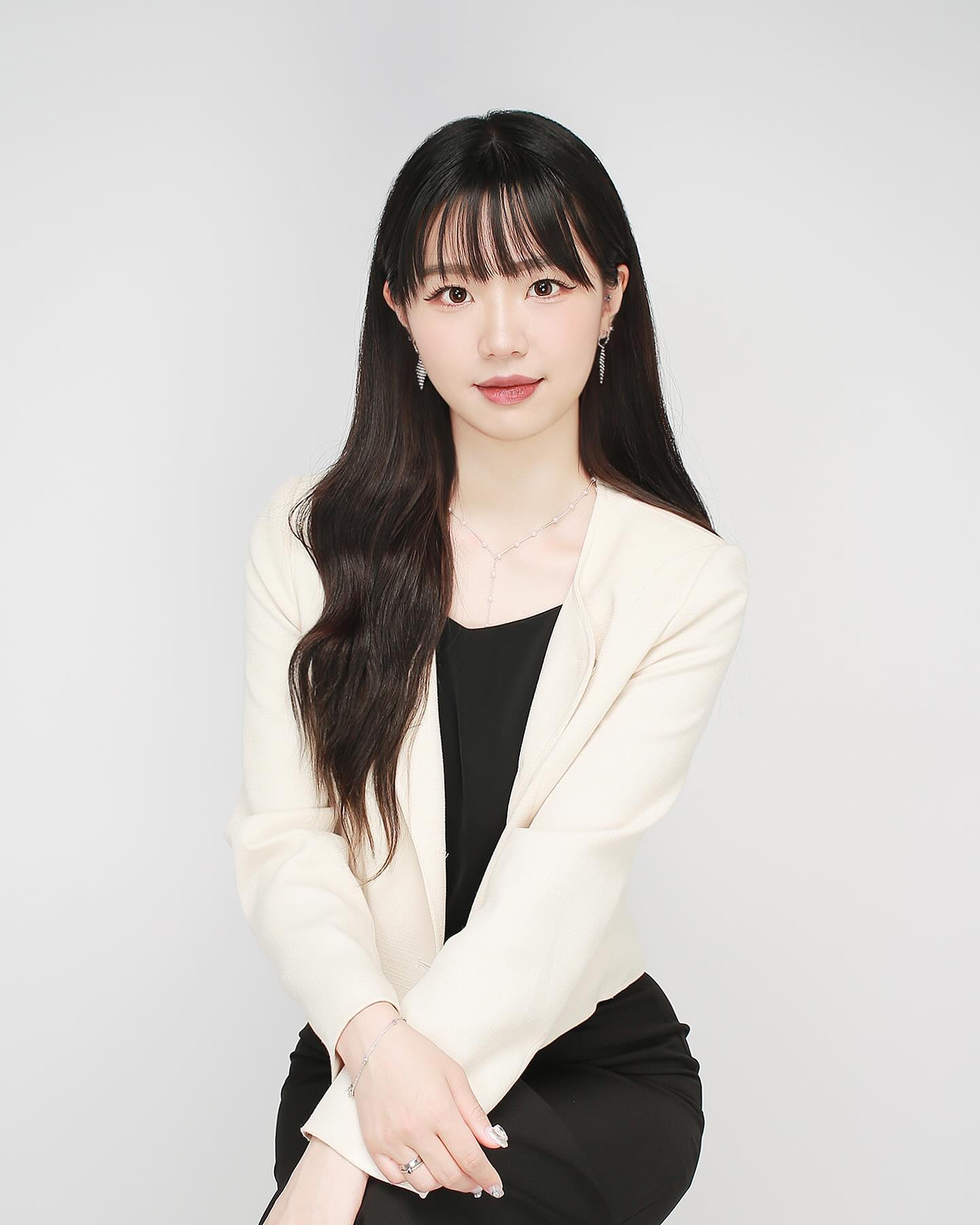 사진 포즈 너무 잘 한다구 찍는 내내 감탄하셔따…
이쁜 사진 짱많은디 못 고른게 아쉽… ㅠㅠ
역시 레전드 📸 _unphoto
